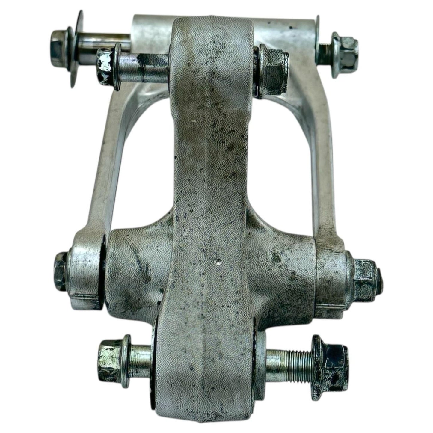 2007 2008 SUZUKI GSXR 1000 DOGBONE REAR BACK SHOCK LINKAGE LINK DOG BONE STOCK