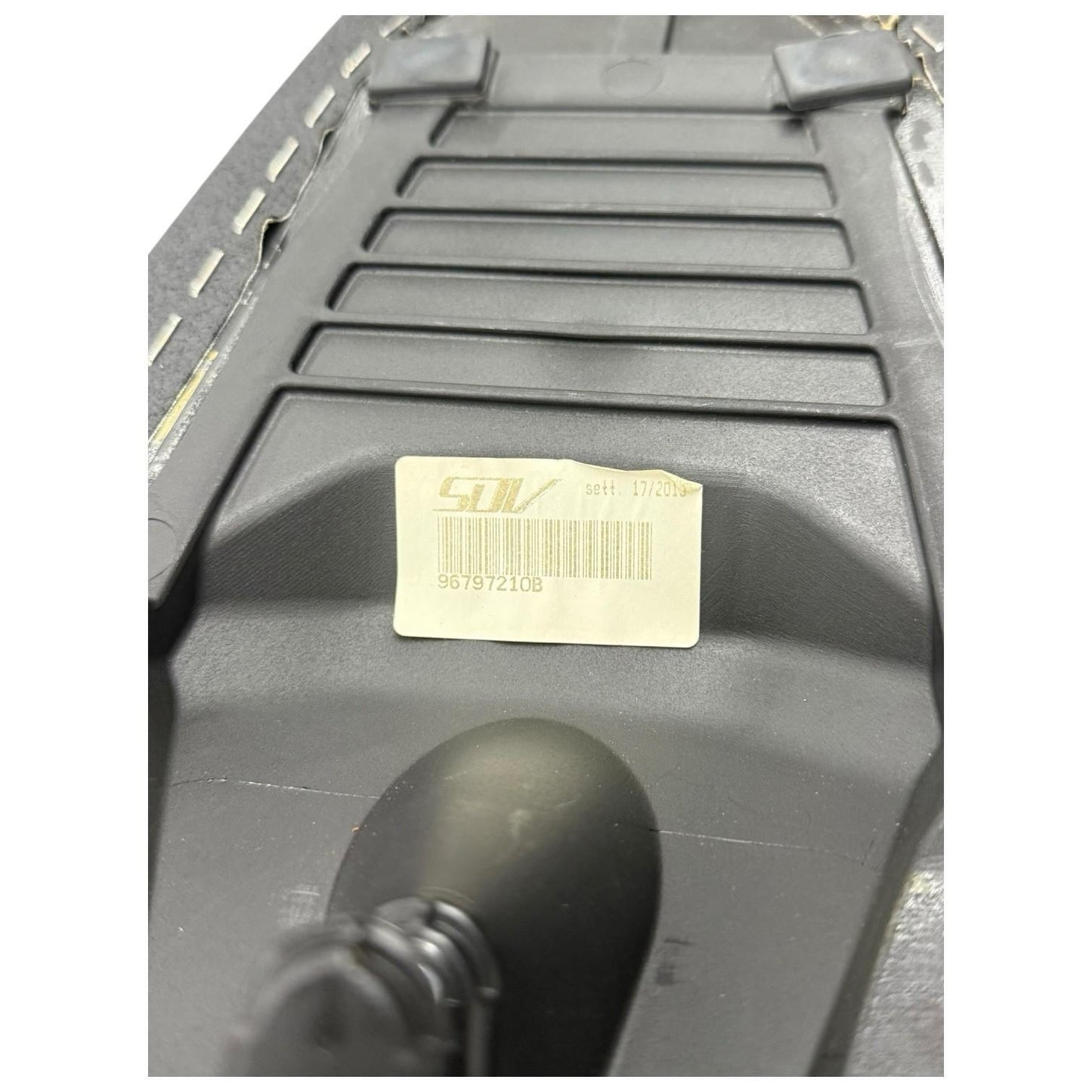 2012 - 2015 DUCATI PANIGALE 1199 1199S PASSENGER SEAT COVER PILLON REAR GOOD