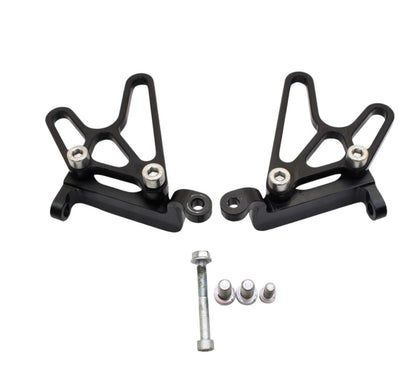 2006 - 2016 YAMAHA YZF R6 SWINGARM MOUNT BRACKET REAR BACK SUSPENSION SWING ARM