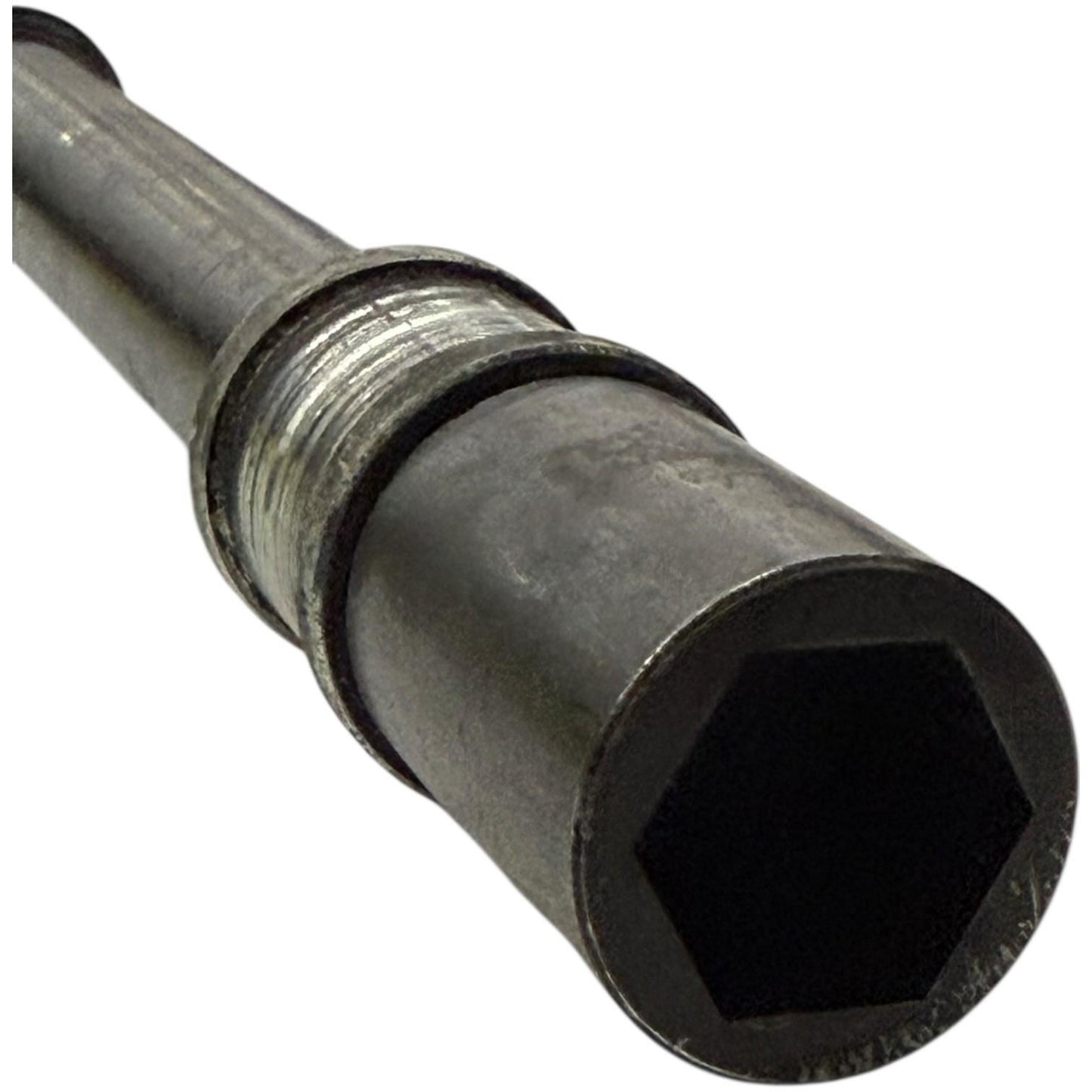 2006 - 2016 YAMAHA YZF R6 FRONT AXLE WHEEL RIM PIVOT BOLT STOCK 2C0-25181-00-00