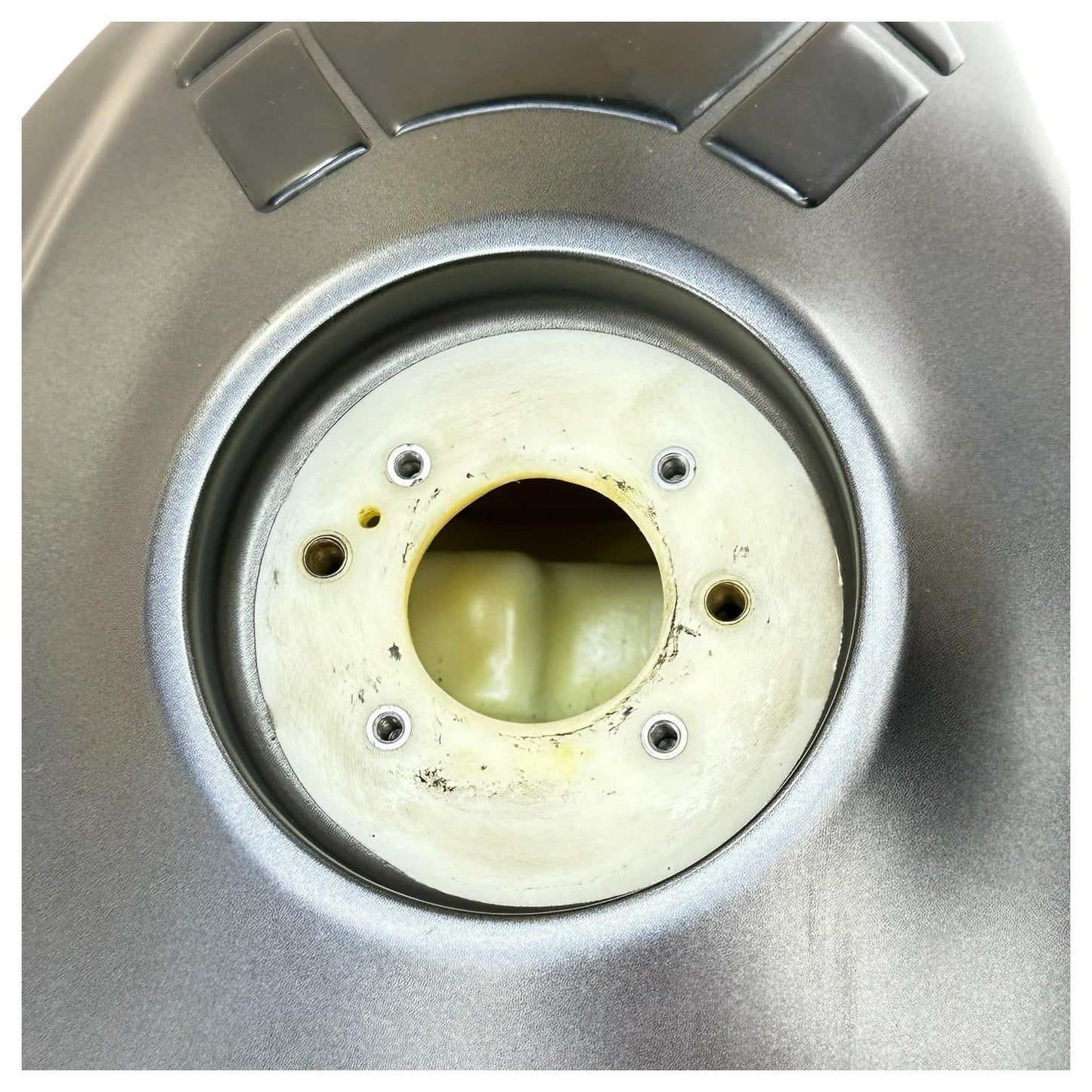 2015 2016 APRILIA RSV4 RF GAS TANK FUEL PETROL RESERVOIR GREY *SCUFFED*