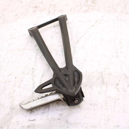 2024 - 2025 KAWASAKI NINJA ZX6R PASSENGER PEGS LEFT REAR FOOT REST LEG *SCUFFED*