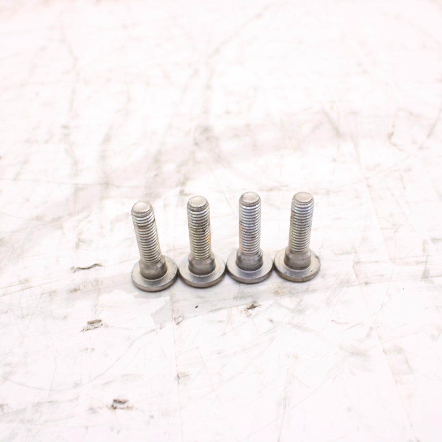 2024 - 2025 KAWASAKI NINJA ZX6R PASSENGER PEGS LEFT REAR FOOT REST LEG *SCUFFED*