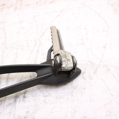 2024 - 2025 KAWASAKI NINJA ZX6R PASSENGER PEGS LEFT REAR FOOT REST LEG *SCUFFED*