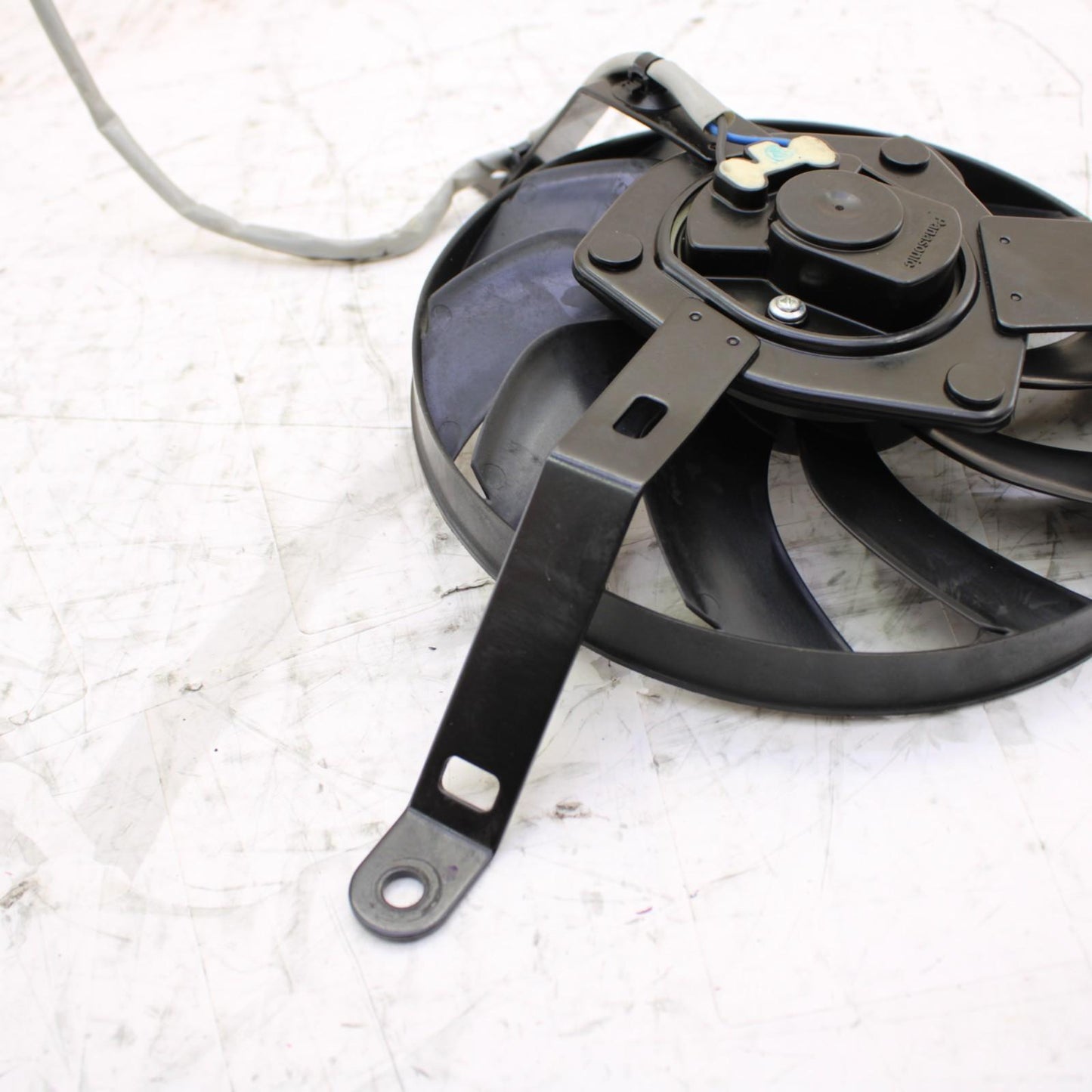 2024 - 2025 KAWASAKI NINJA ZX6R RADIATOR FAN COOLING ENGINE BOLTS OEM 59502-0623