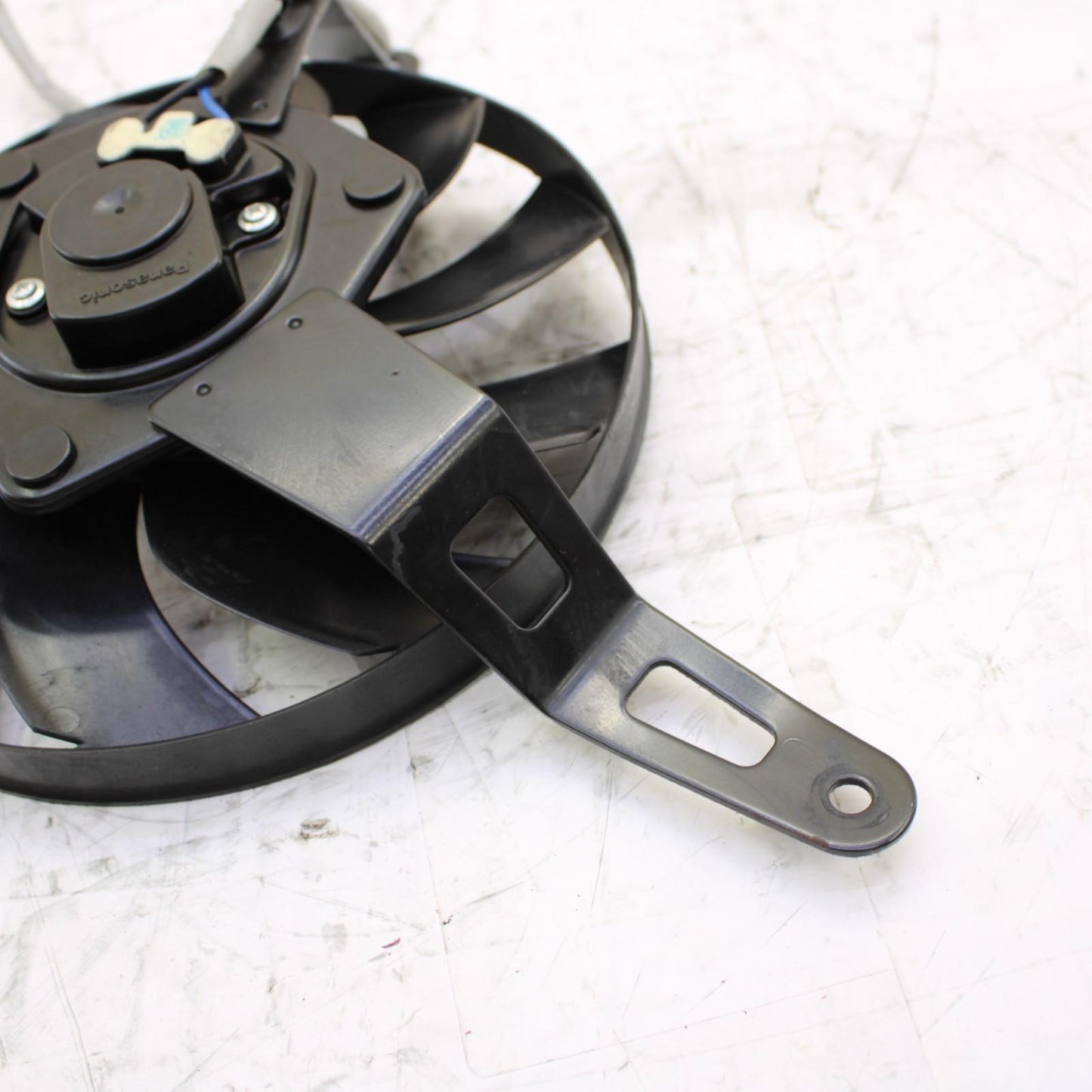 2024 - 2025 KAWASAKI NINJA ZX6R RADIATOR FAN COOLING ENGINE BOLTS OEM 59502-0623