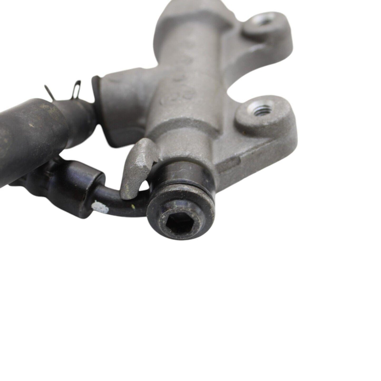 2008 - 2016 YAMAHA YZF R6 REAR BRAKE MASTER CYLINDER BACK CALIPER HOSE RESERVOIR