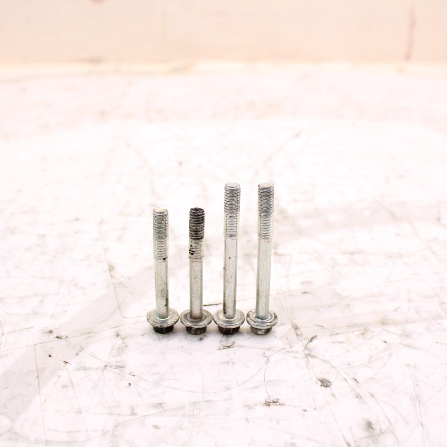 2024 - 2025 KAWASAKI NINJA ZX6R SPROCKET COVER CHAIN GUARD BOLTS BLACK STOCK OEM