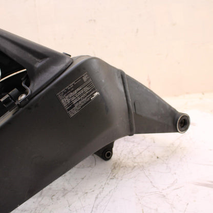 2024 - 2025 KAWASAKI NINJA ZX6R SWING ARM REAR CHAIN GUARD WHEEL COVER STOCK OEM