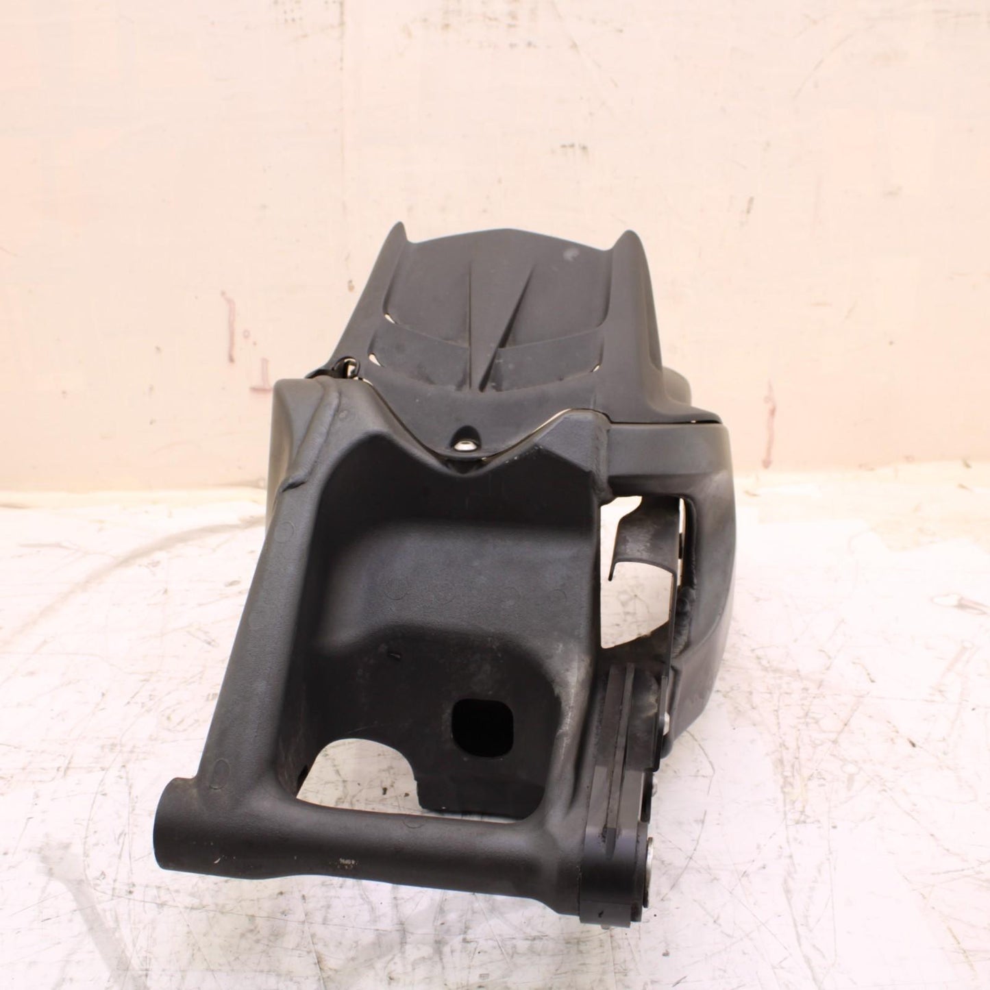 2024 - 2025 KAWASAKI NINJA ZX6R SWING ARM REAR CHAIN GUARD WHEEL COVER STOCK OEM