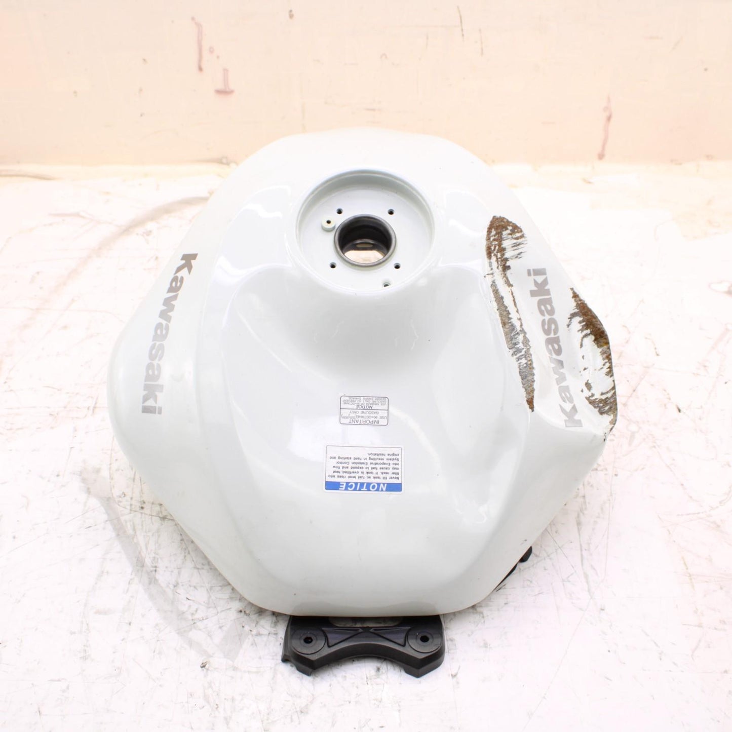 2024 - 2025 KAWASAKI NINJA ZX6R GAS TANK FUEL CELL PETROL RESERVOIR *SCUFFED*