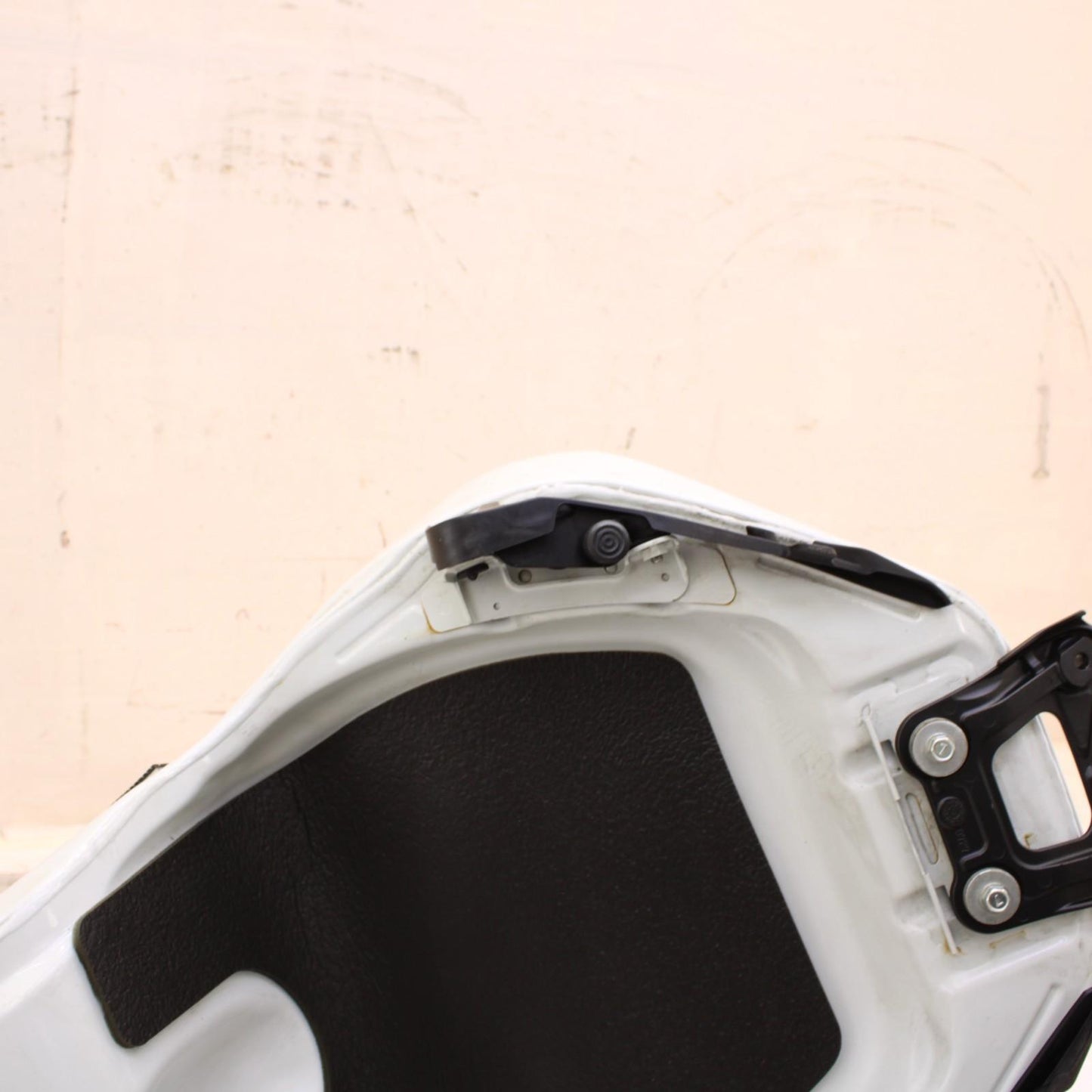 2024 - 2025 KAWASAKI NINJA ZX6R GAS TANK FUEL CELL PETROL RESERVOIR *SCUFFED*