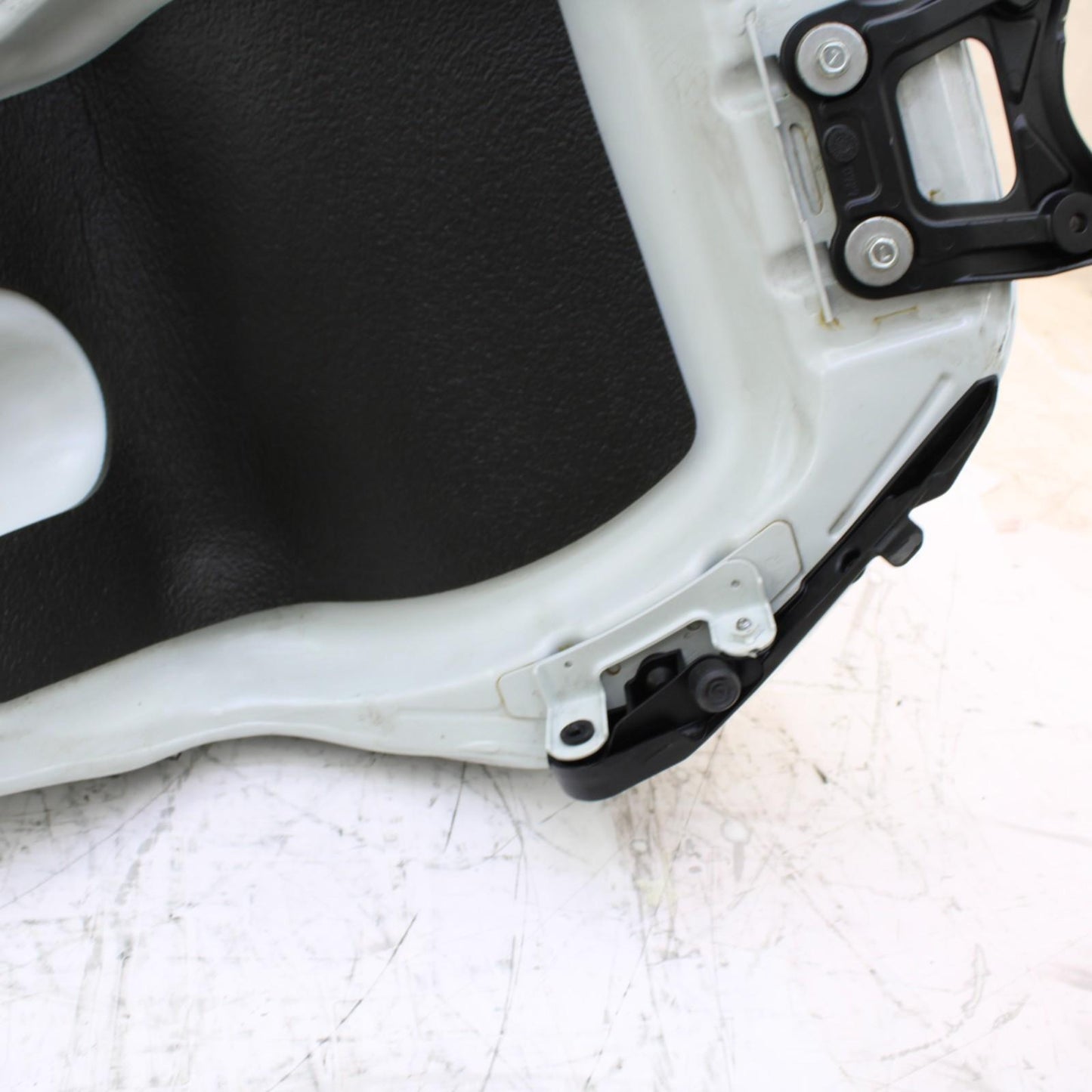 2024 - 2025 KAWASAKI NINJA ZX6R GAS TANK FUEL CELL PETROL RESERVOIR *SCUFFED*