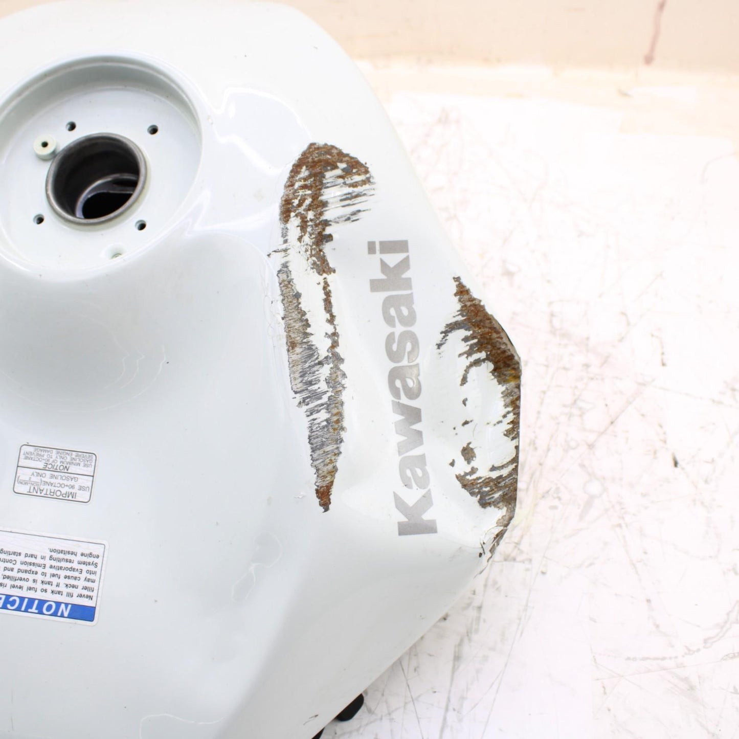 2024 - 2025 KAWASAKI NINJA ZX6R GAS TANK FUEL CELL PETROL RESERVOIR *SCUFFED*