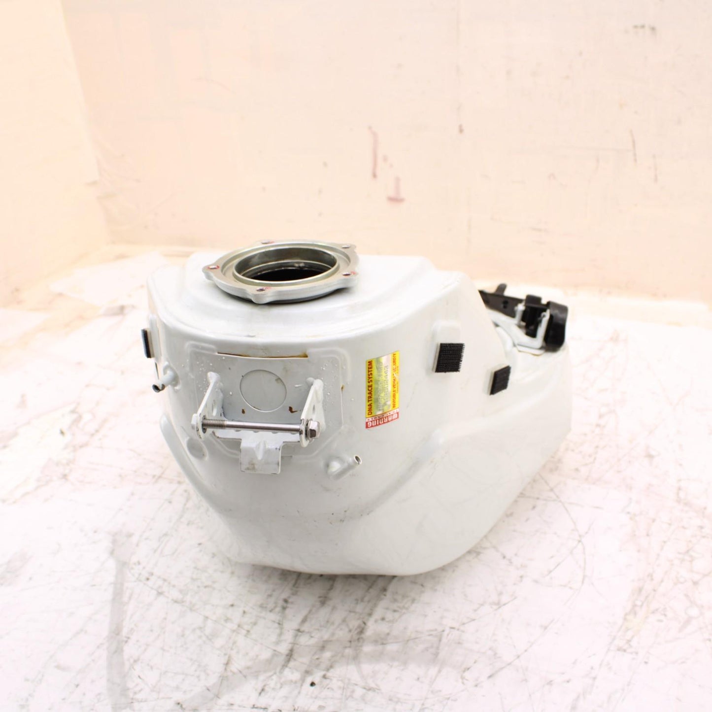 2024 - 2025 KAWASAKI NINJA ZX6R GAS TANK FUEL CELL PETROL RESERVOIR *SCUFFED*