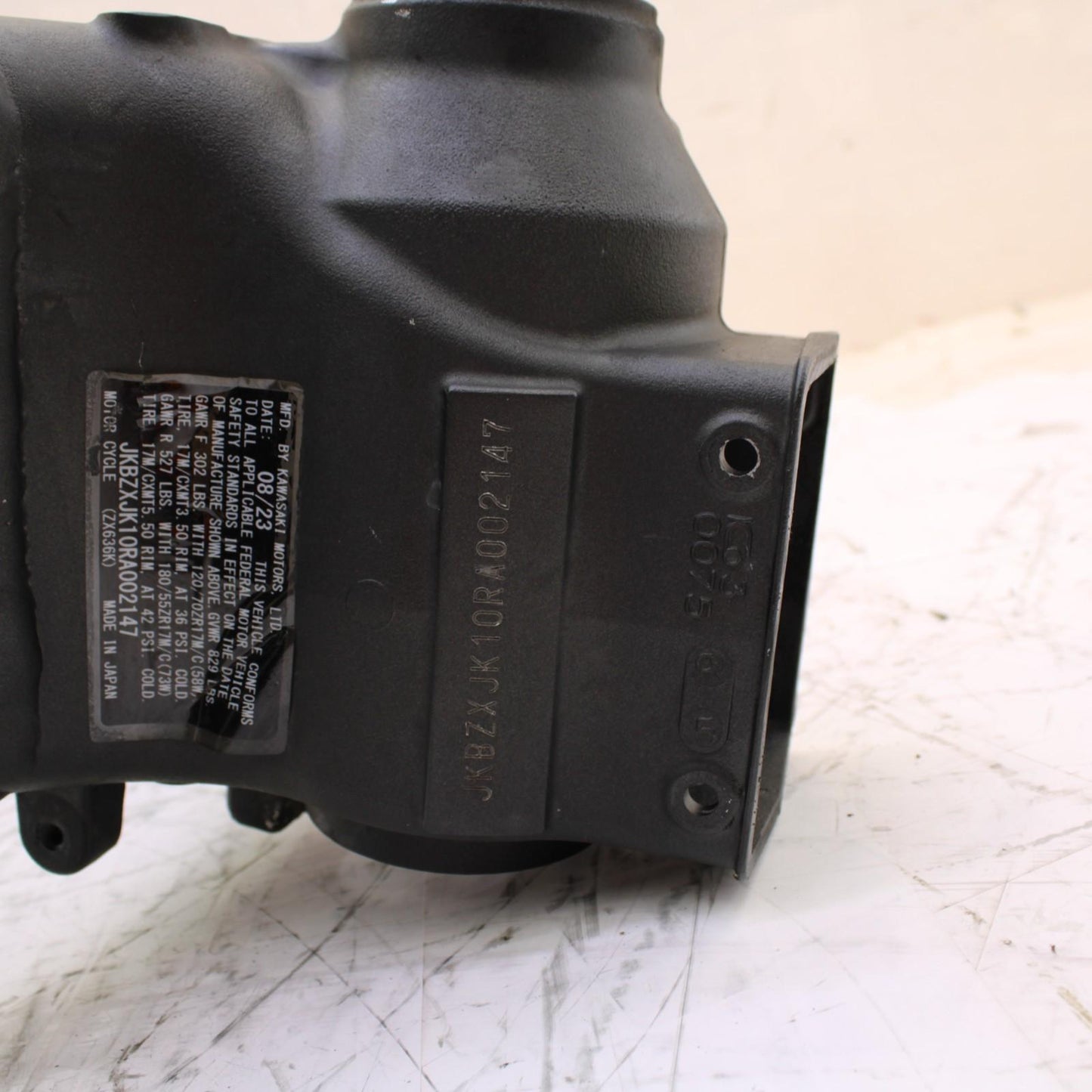 2024 - 2025 KAWASAKI NINJA ZX6R MAIN FRAME BODY CHASSIS STOCK OEM *DAMAGE. READ*