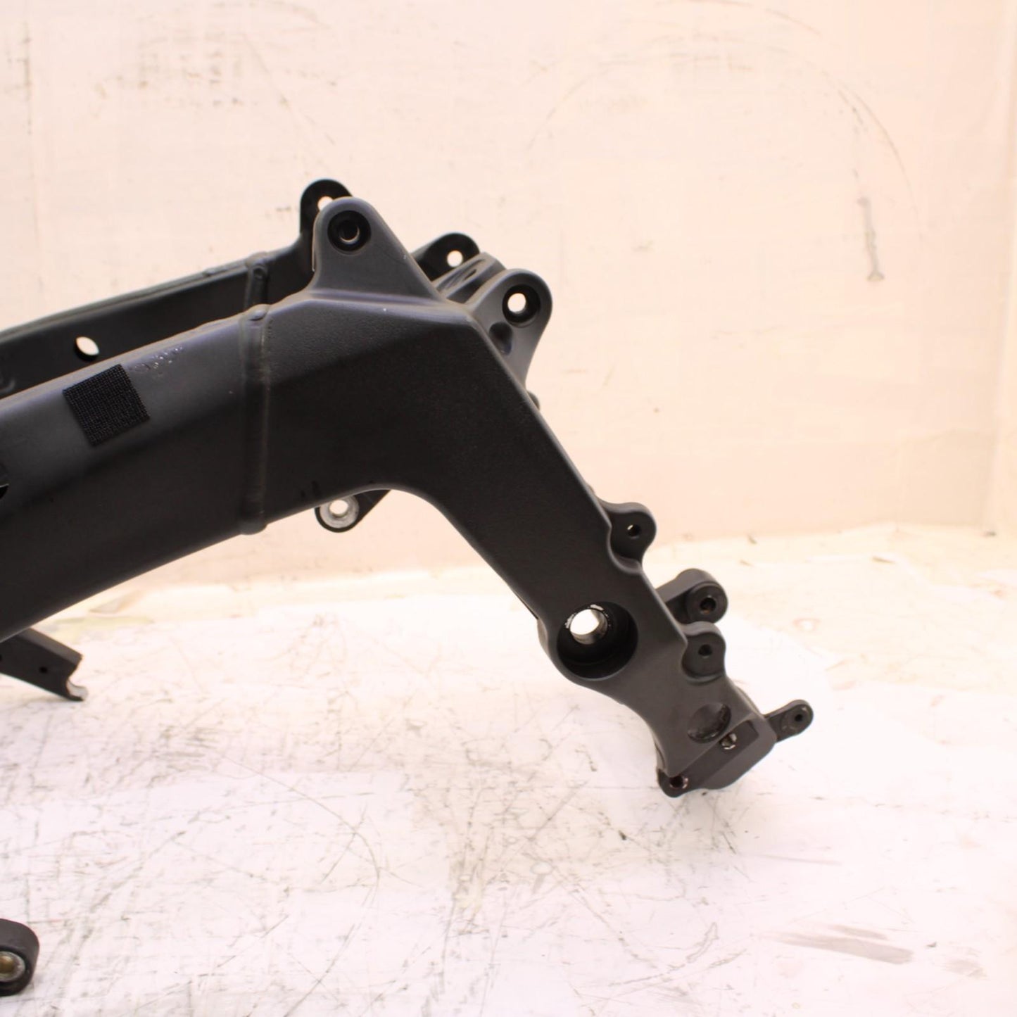2024 - 2025 KAWASAKI NINJA ZX6R MAIN FRAME BODY CHASSIS STOCK OEM *DAMAGE. READ*