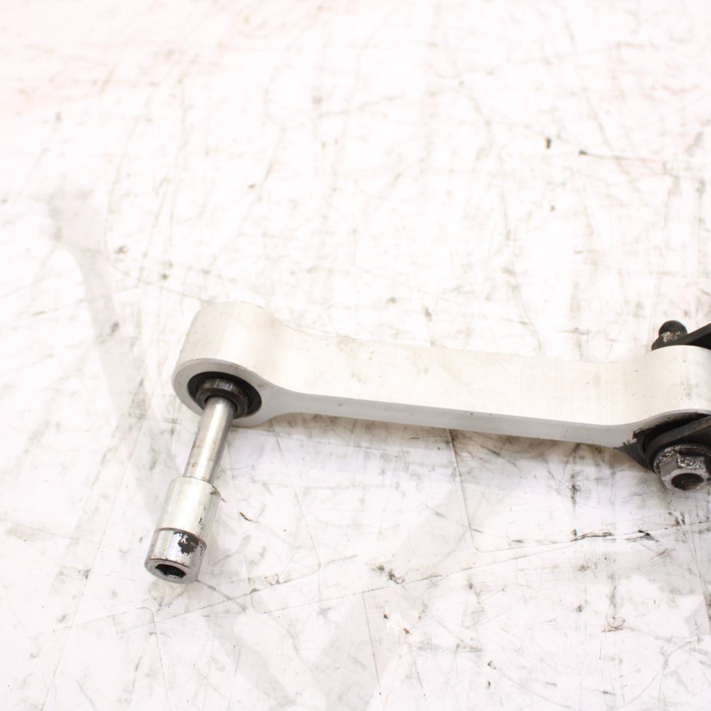 2013 - 2017 TRIUMPH DAYTONA 675R DOG BONE REAR SHOCK LINKAGE BACK BRACKET