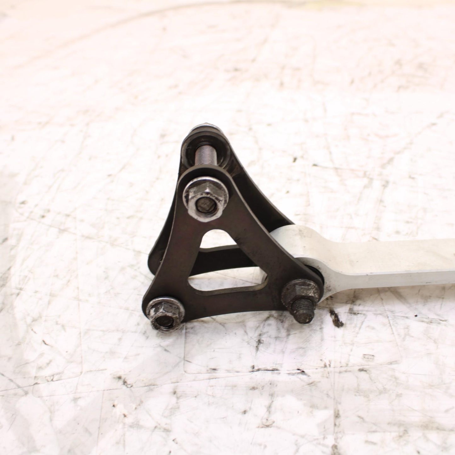 2013 - 2017 TRIUMPH DAYTONA 675R DOG BONE REAR SHOCK LINKAGE BACK BRACKET