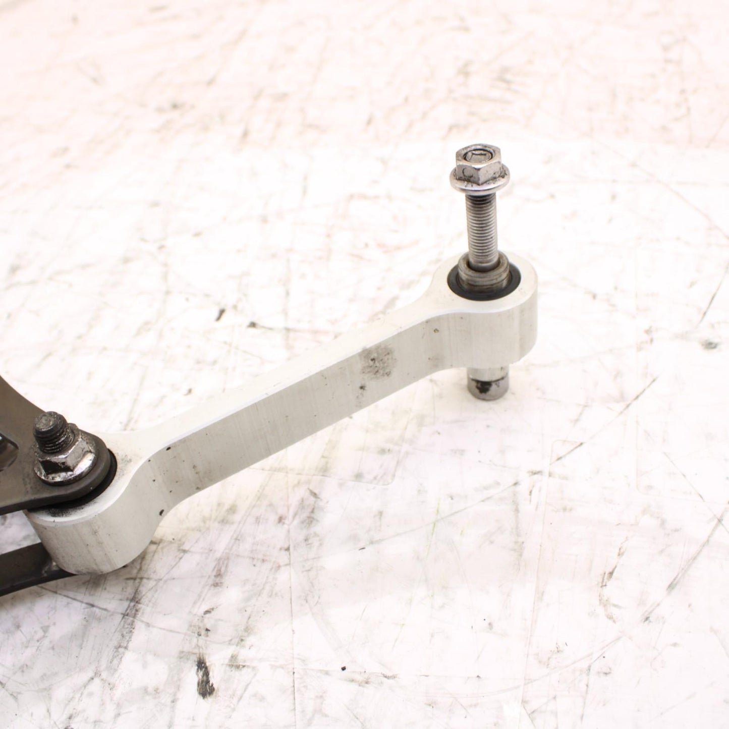 2013 - 2017 TRIUMPH DAYTONA 675R DOG BONE REAR SHOCK LINKAGE BACK BRACKET