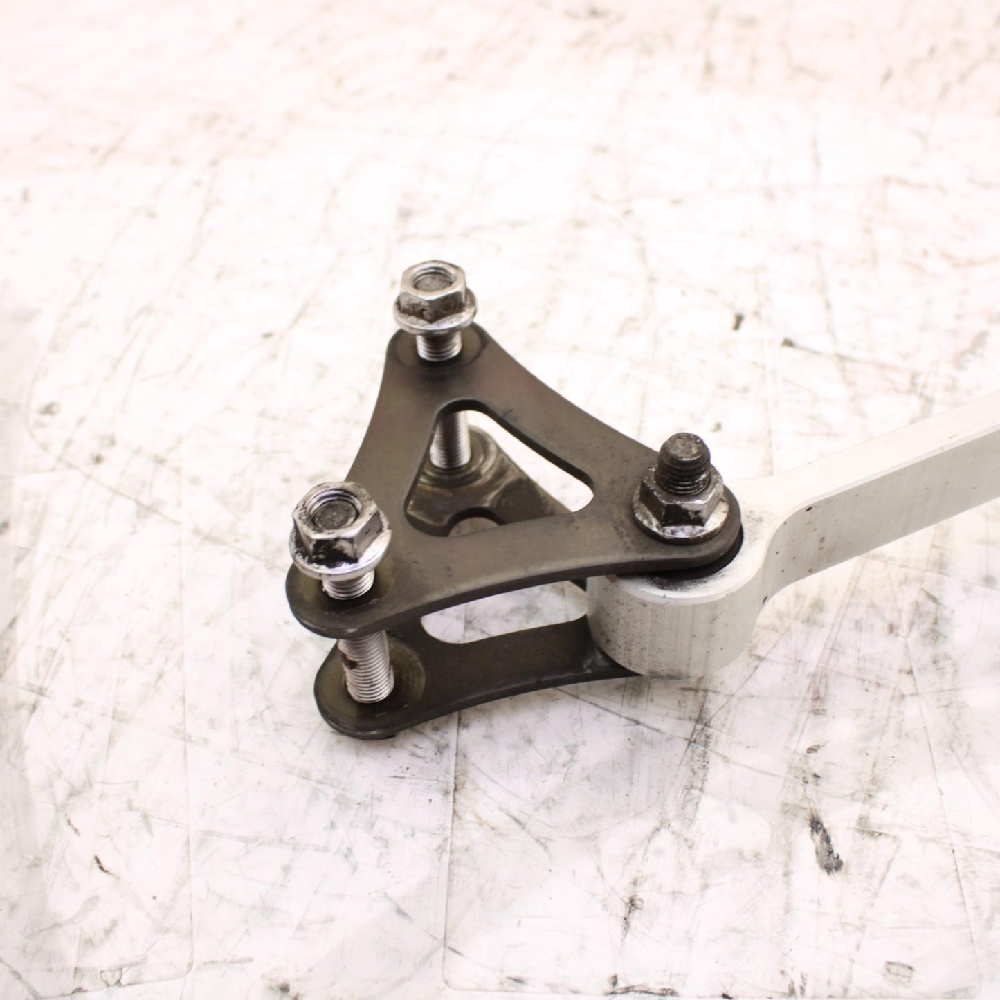 2013 - 2017 TRIUMPH DAYTONA 675R DOG BONE REAR SHOCK LINKAGE BACK BRACKET