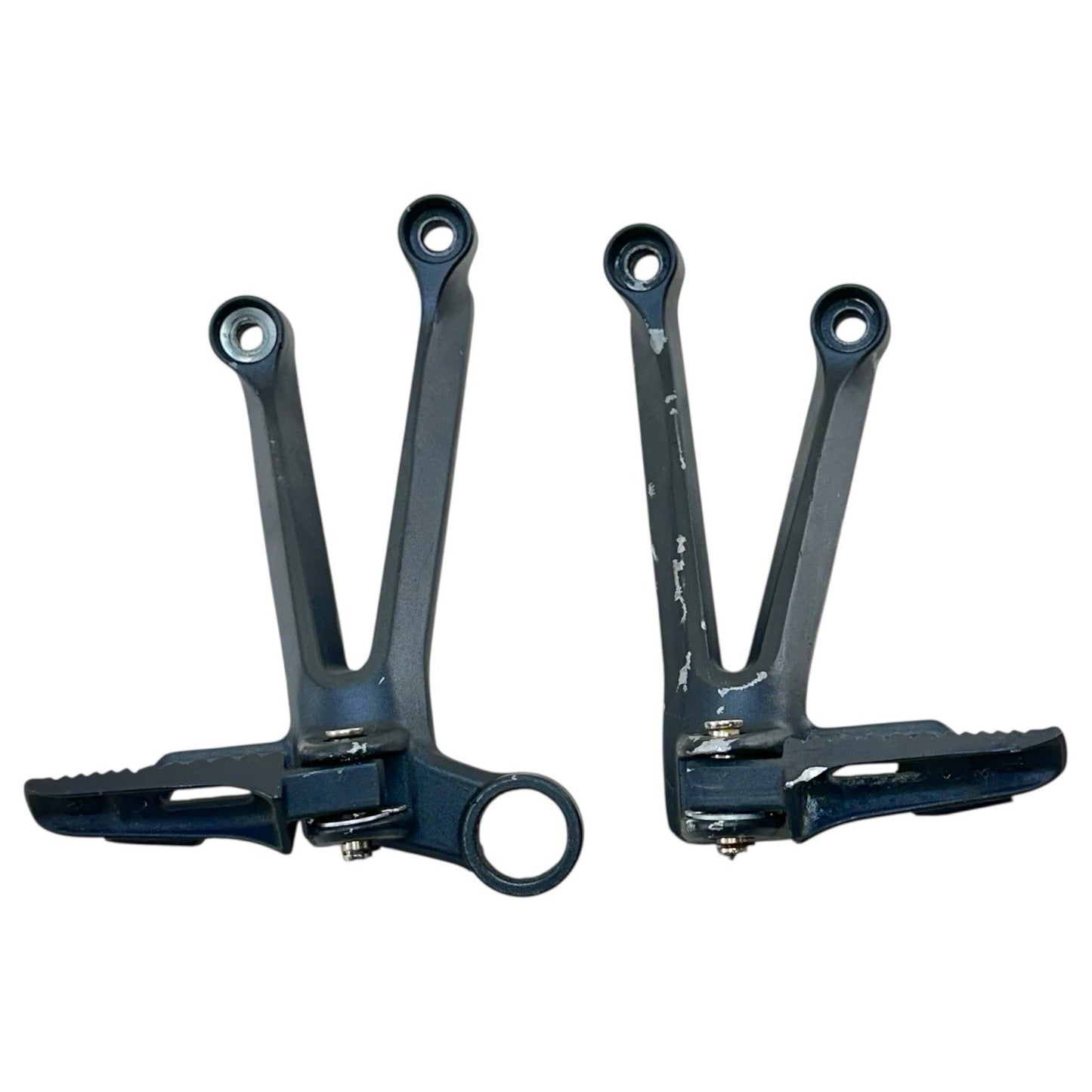 2005 2006 SUZUKI GSXR 1000 PASSENGER PEGS REAR FOOT RESTS BLACK SET *SCUFFED*