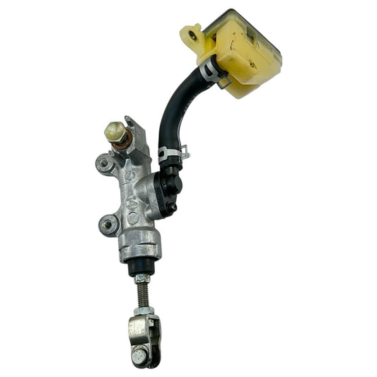 2005 2006 SUZUKI GSXR 1000 REAR BRAKE MASTER CYLINDER BACK RESERVOIR STOCK OEM
