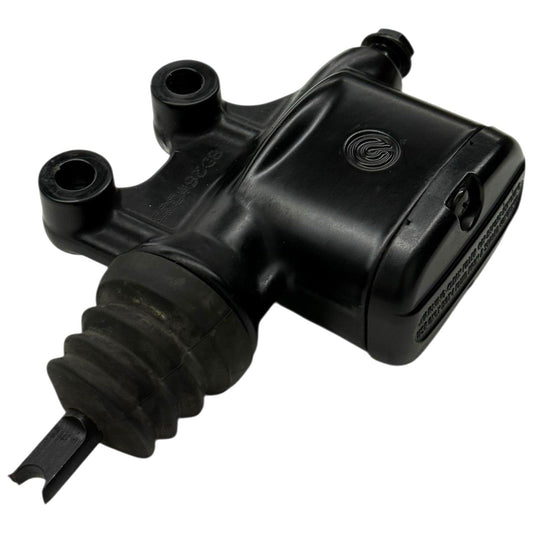 2017 - 2023 HARLEY DAVIDSON STREET GLIDE REAR BRAKE MASTER CYLINDER BREMBO