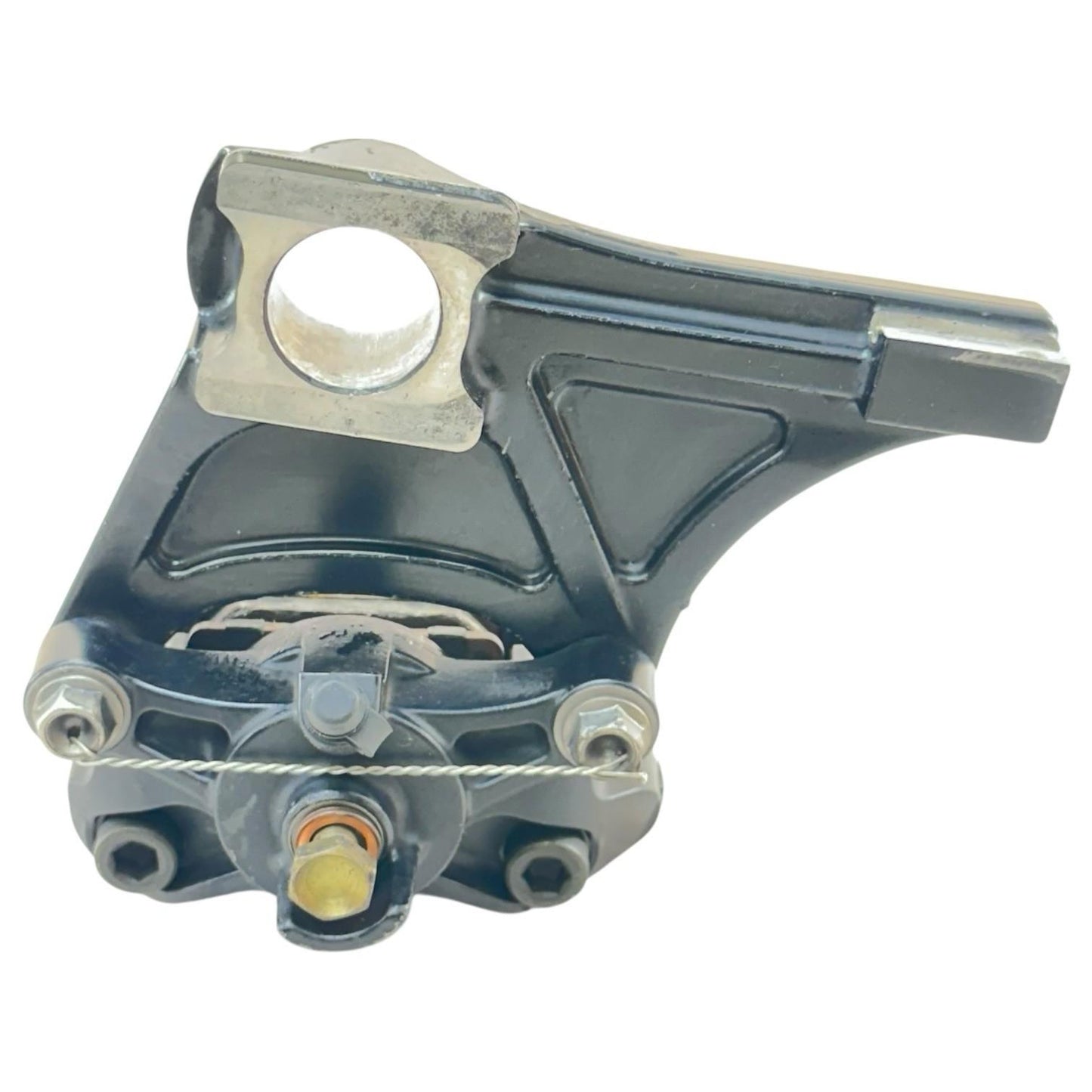 2005 2006 SUZUKI GSXR 1000 REAR CALIPER BACK BRAKE PADS BRACKET MOUNT NISSIN OEM