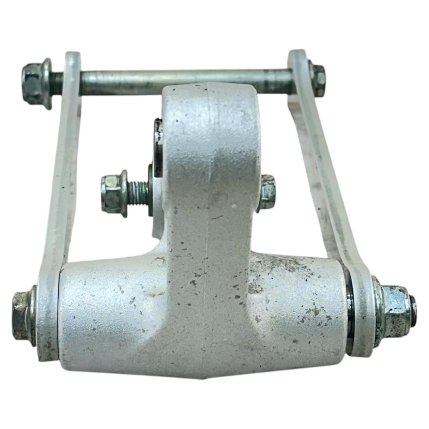 2005 2006 SUZUKI GSXR 1000 DOG BONE REAR SHOCK LINKAGE BACK SUSPENSION MOUNT