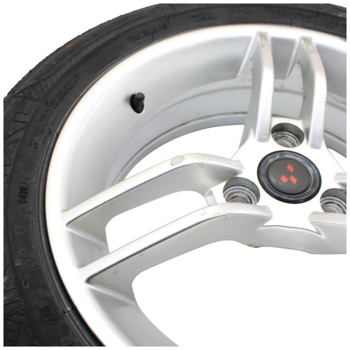 2008 - 2012 CAN AM SPYDER FRONT WHEEL TIRE LEFT RIGHT TIRE  SILVER 990