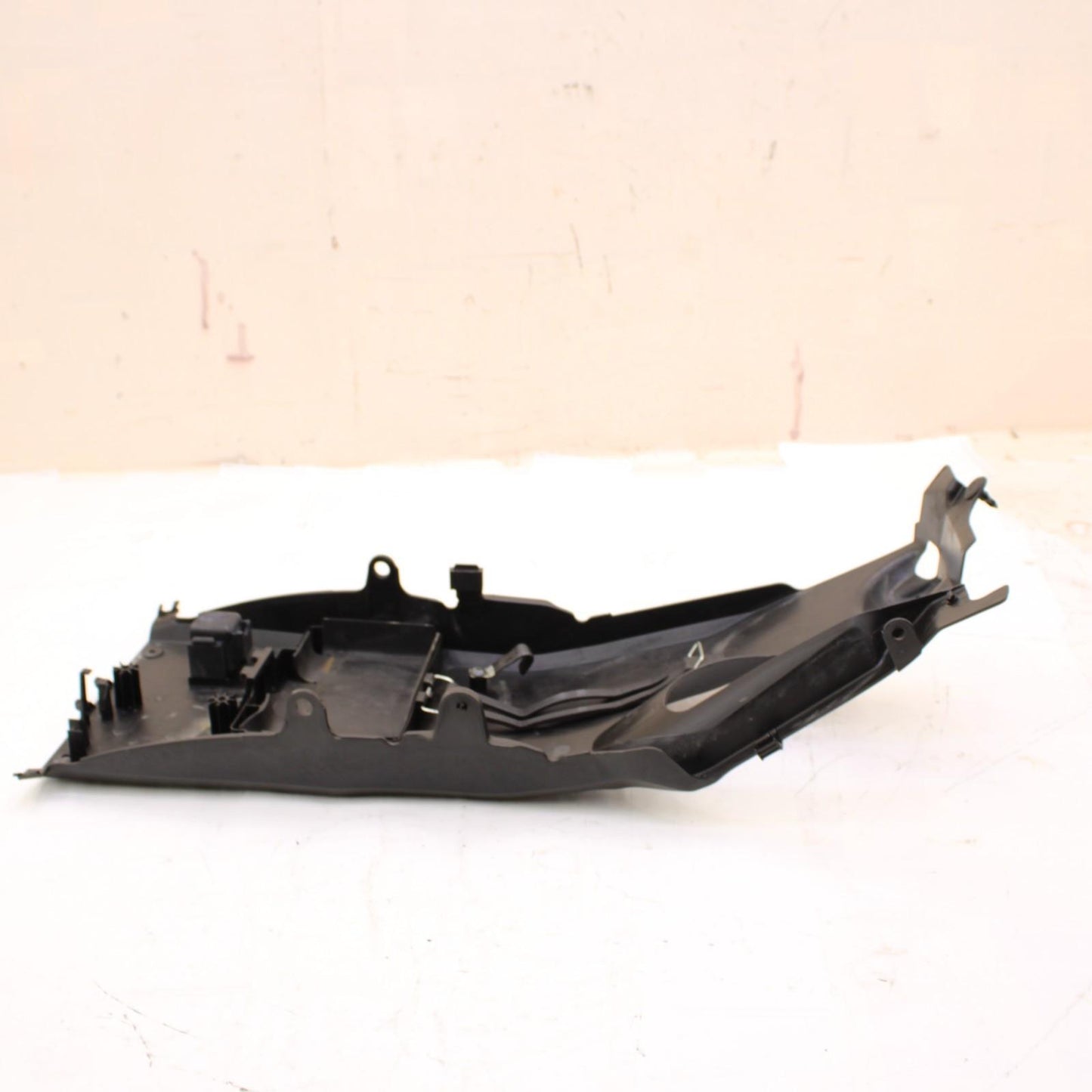 2011 - 2015 KAWASAKI NINJA ZX10R BATTERY TRAY HOLDER PLASTIC REAR UNDER TAIL OEM