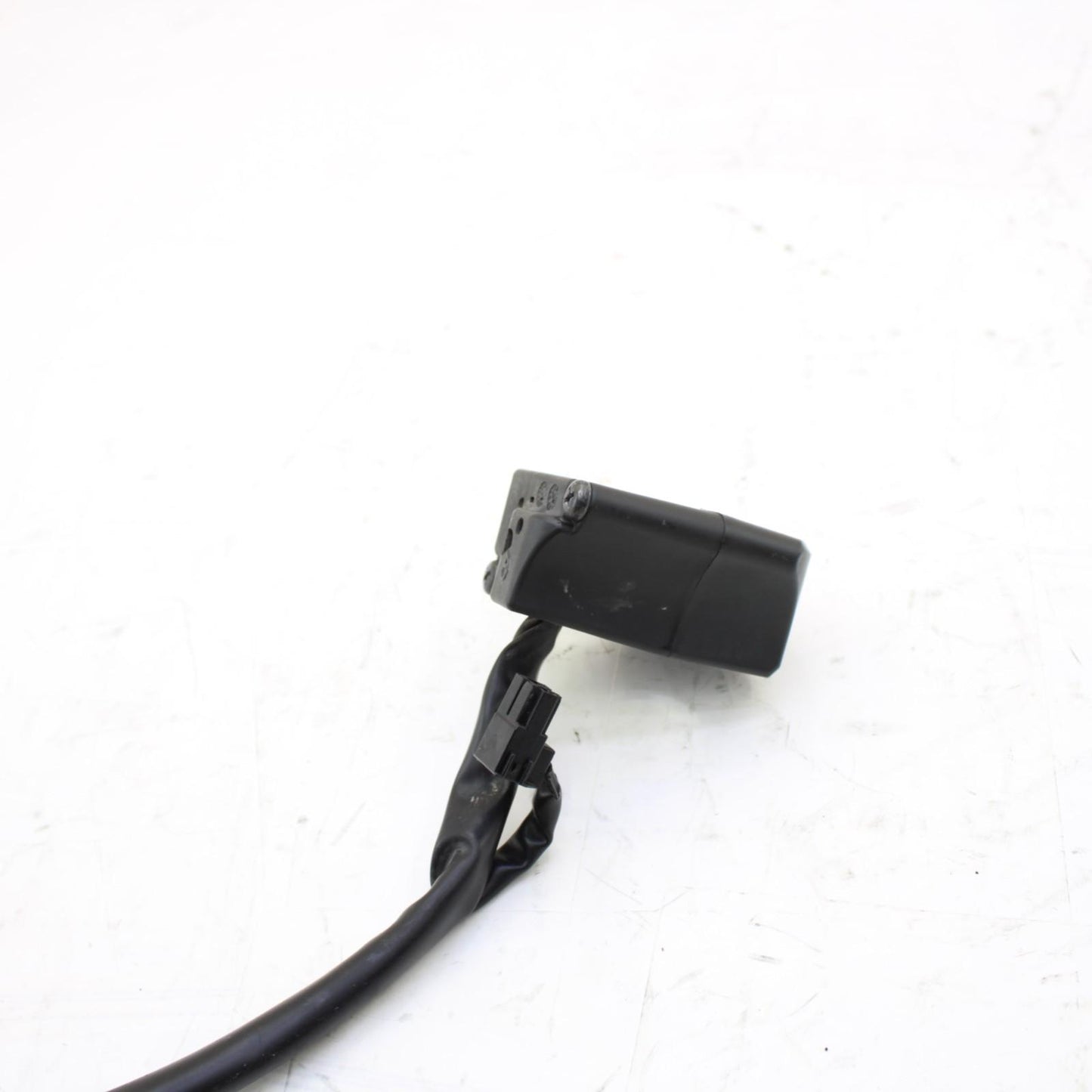 2011 - 2015 KAWASAKI NINJA ZX10R RIGHT SWITCH DRIVER HANDLE CONTROL START STOP