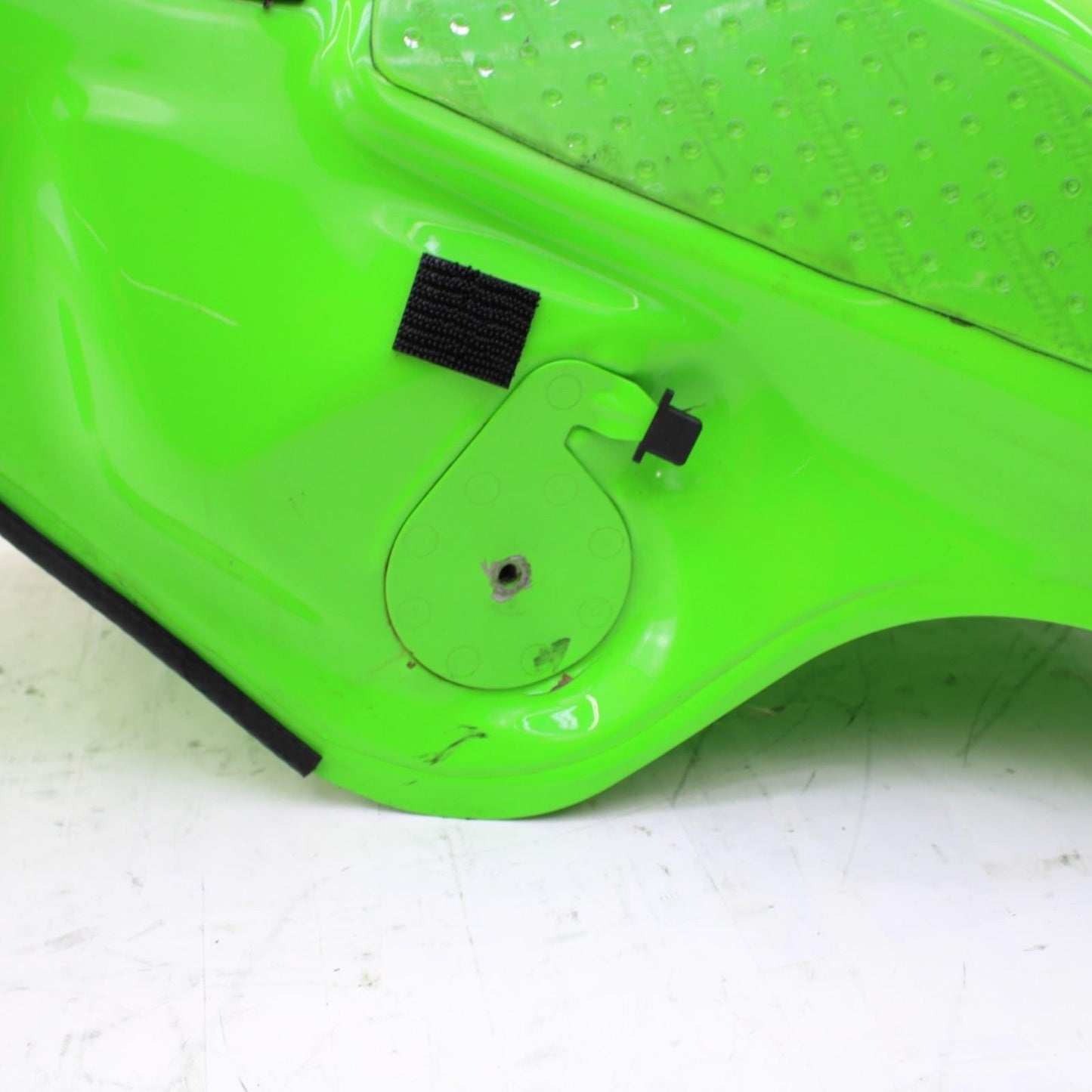 2011 - 2015 KAWASAKI NINJA ZX10R GAS TANK FUEL RESERVOIR PETROL GREEN *SCUFFED*