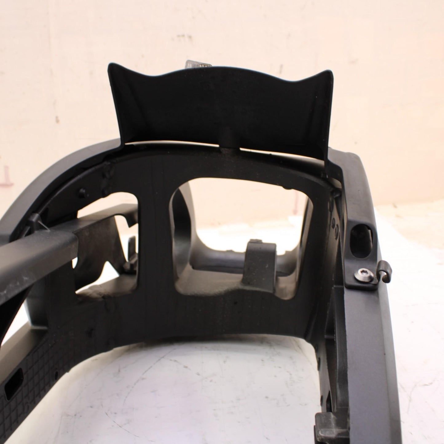 2011 - 2015 KAWASAKI NINJA ZX10R SWINGARM REAR WHEEL RIM BACK *SLIGHT SCUFFING*