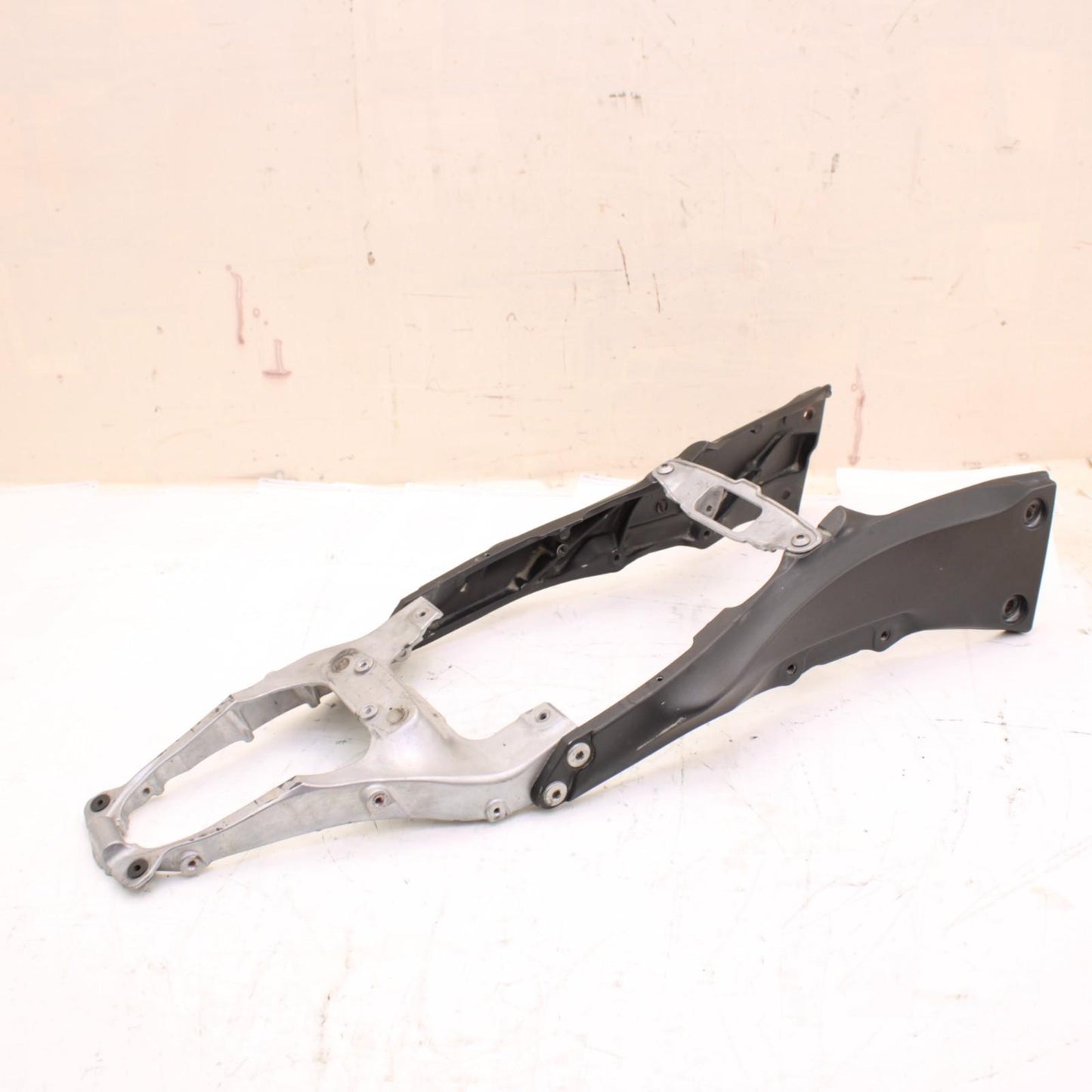 2011 - 2015 KAWASAKI NINJA ZX10R SUB FRAME REAR CHASSIS MOUNT BACK STOCK OEM