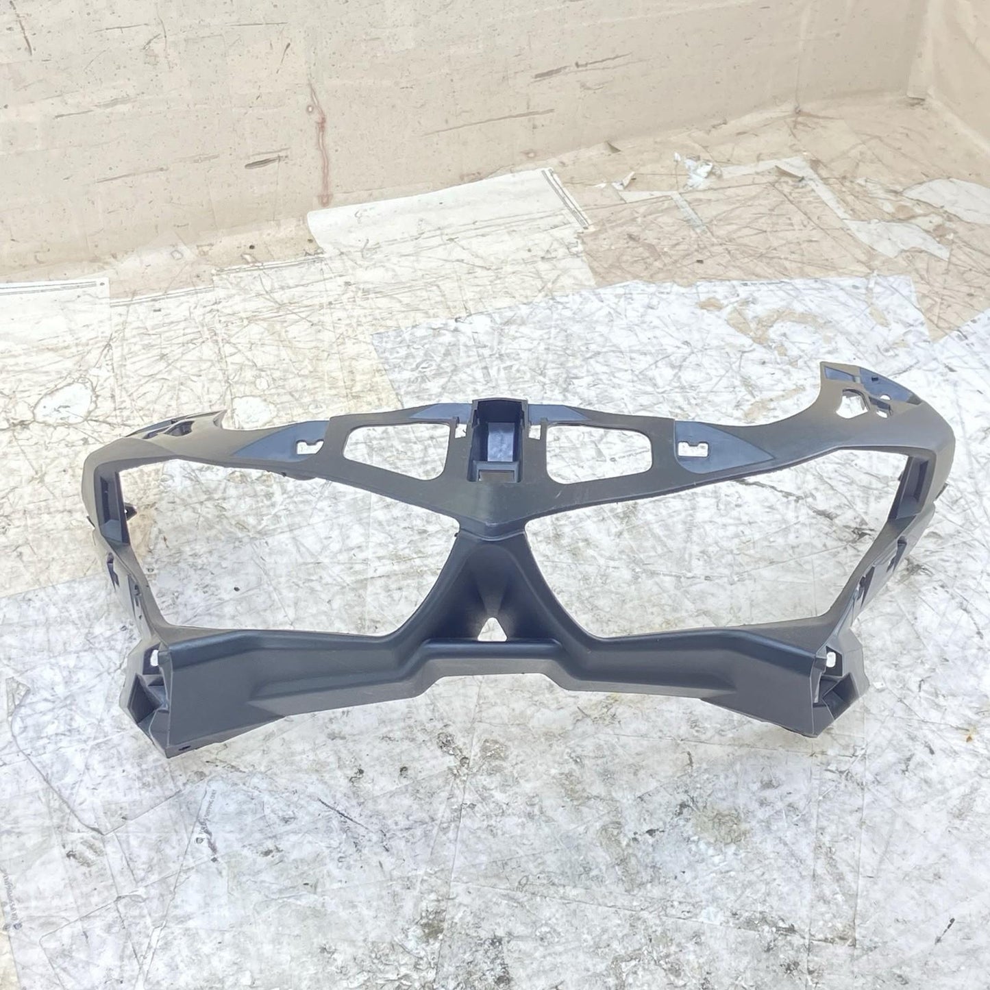 2015 - 2021 YAMAHA YZF R3 HEADLIGHT FAIRING UPPER FRONT COWL TRIM PLASTIC STOCK