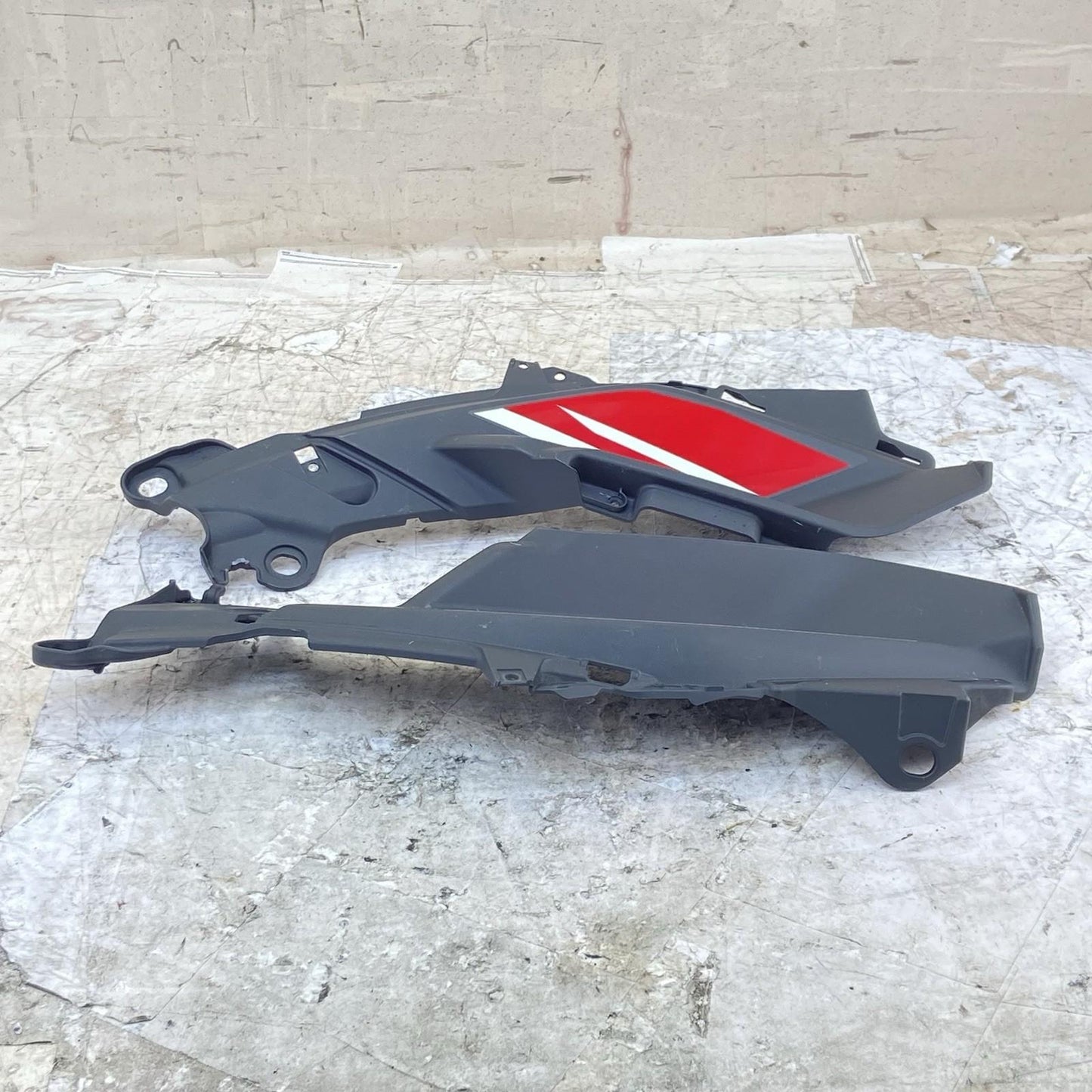 2015 - 2021 YAMAHA YZF R3 INNER SIDE FAIRINGS ENGINE COVER COWL PLASTIC SET OEM