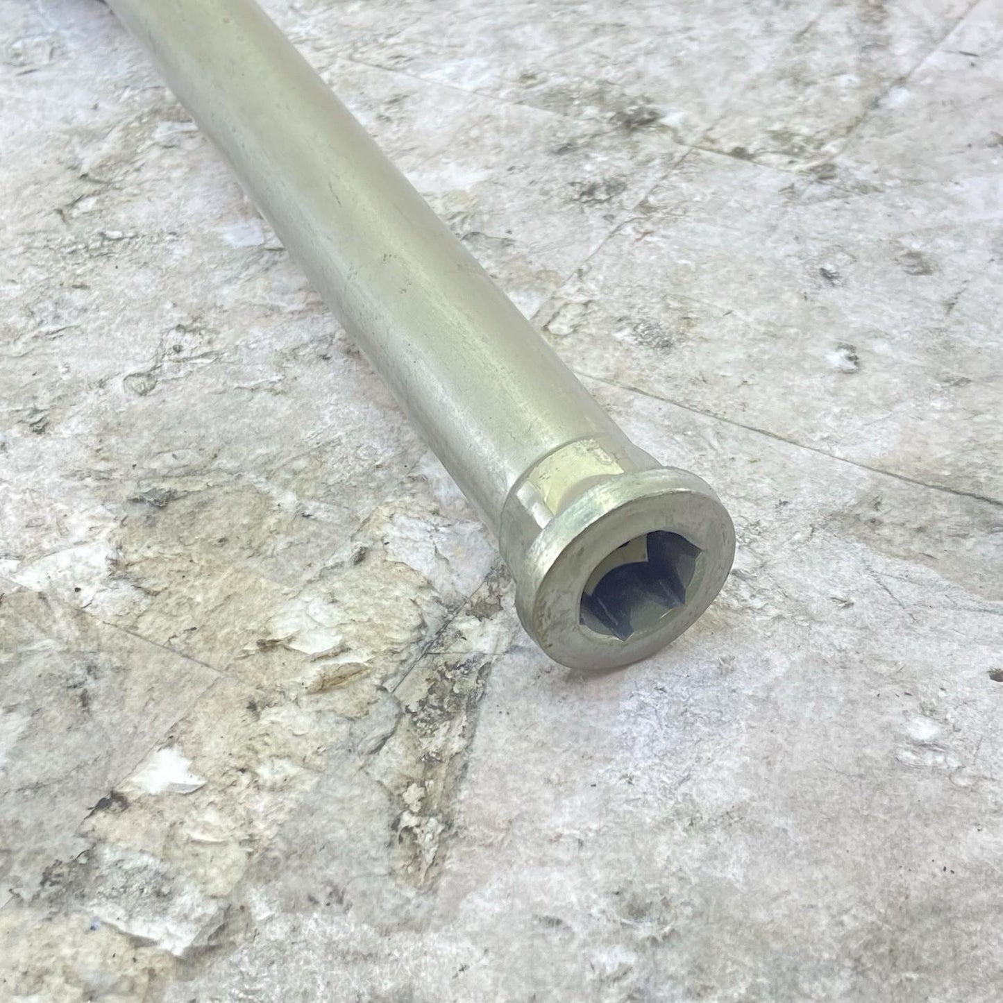 2019 - 2023 KAWASAKI NINJA ZX6R SWINGARM BOLT REAR SWING ARM PIVOT AXLE OEM