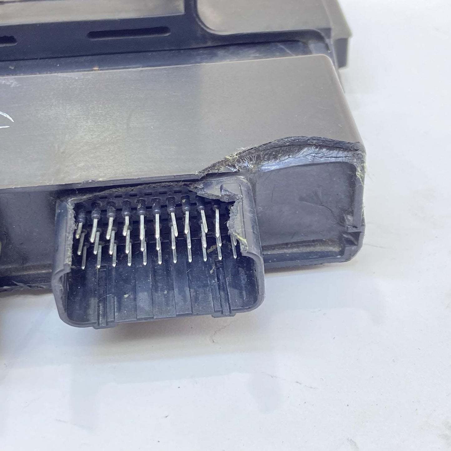 2019 - 2023 KAWASAKI NINJA ZX6R ECU ELECTRONIC CONTROL UNIT COMPUTER *DAMAGED*