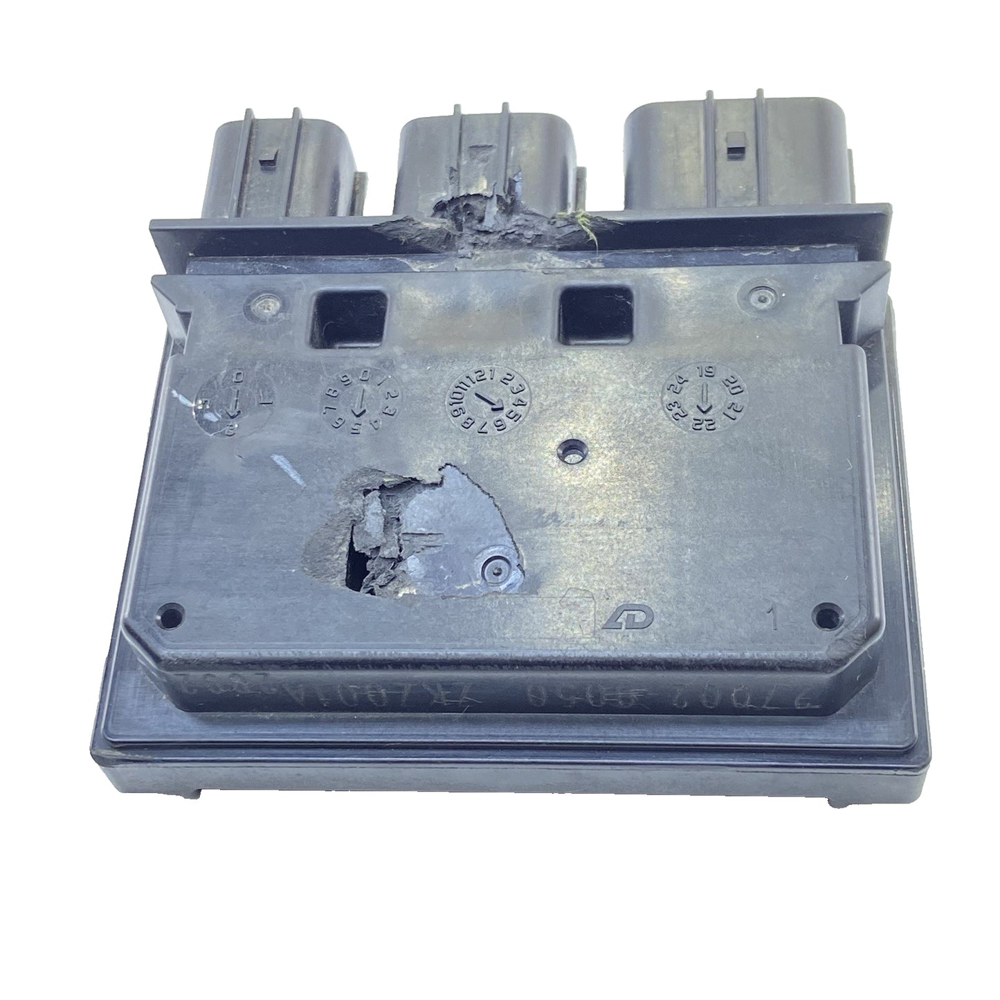 2019 - 2023 KAWASAKI NINJA ZX6R RELAY FUSE BOX MODULE *CRACKED/SCUFFED*