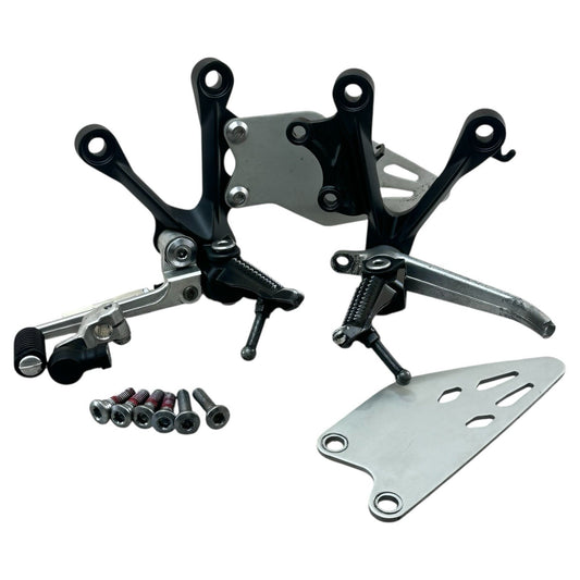 2019 - 2023 KAWASAKI NINJA ZX6R REARSET DRIVER FOOT PEG LEFT RIGHT PEDALS SET