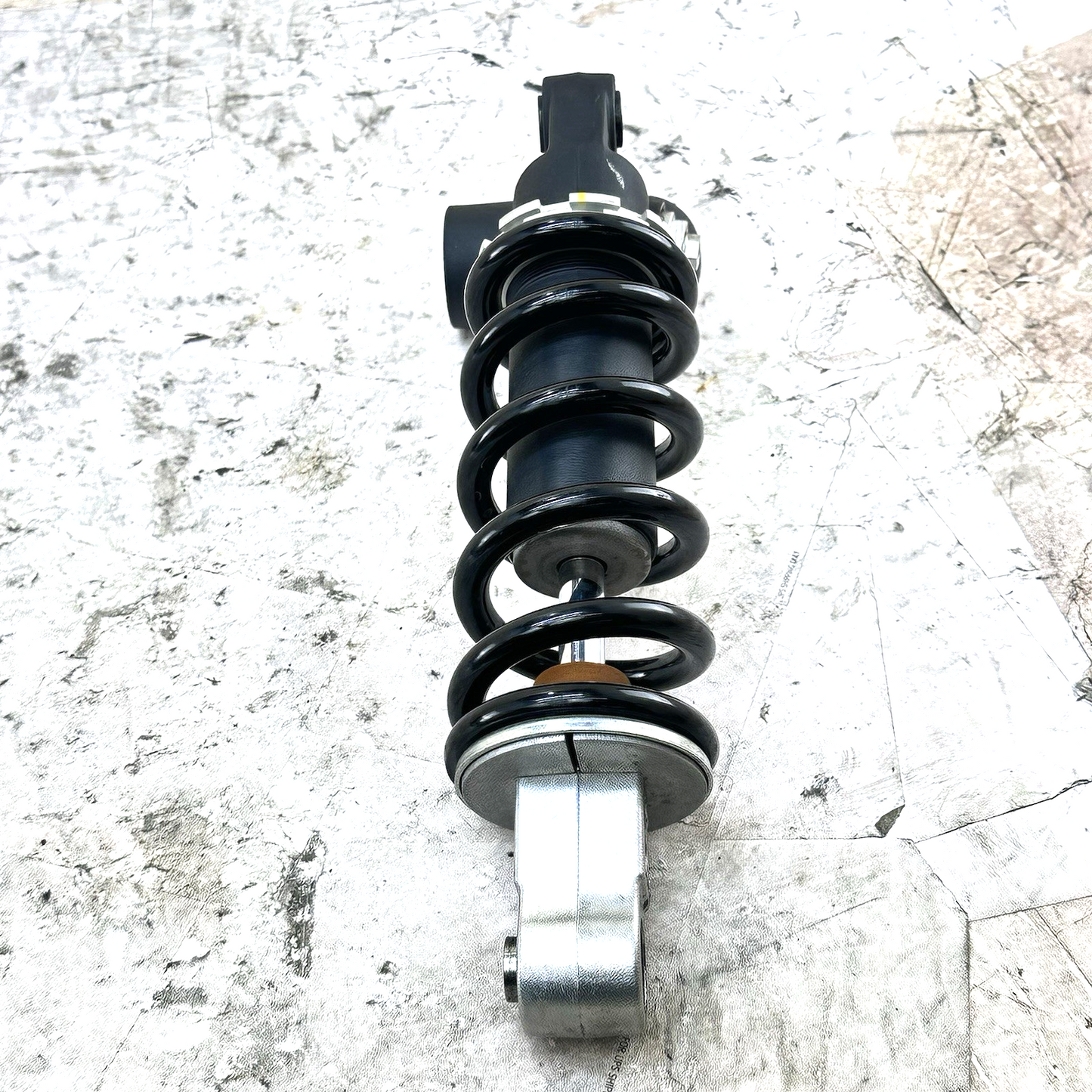 2017 - 2025 SUZUKI GSXR 1000 REAR SHOCK BACK SUSPENSION ABSORBER SPRING COIL OEM