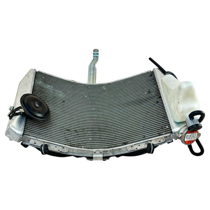 2017 - 2025 SUZUKI GSXR 1000 RADIATOR ENGINE COOLER FANS MOTOR COOLANT TANK HORN
