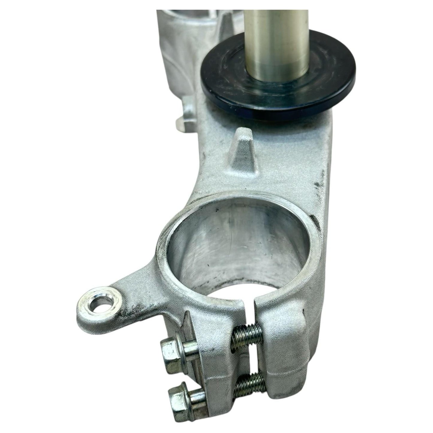 2017 - 2025 SUZUKI GSXR 1000 TRIPLE TREE LOWER STEERING STEM FRONT FORKS STOCK