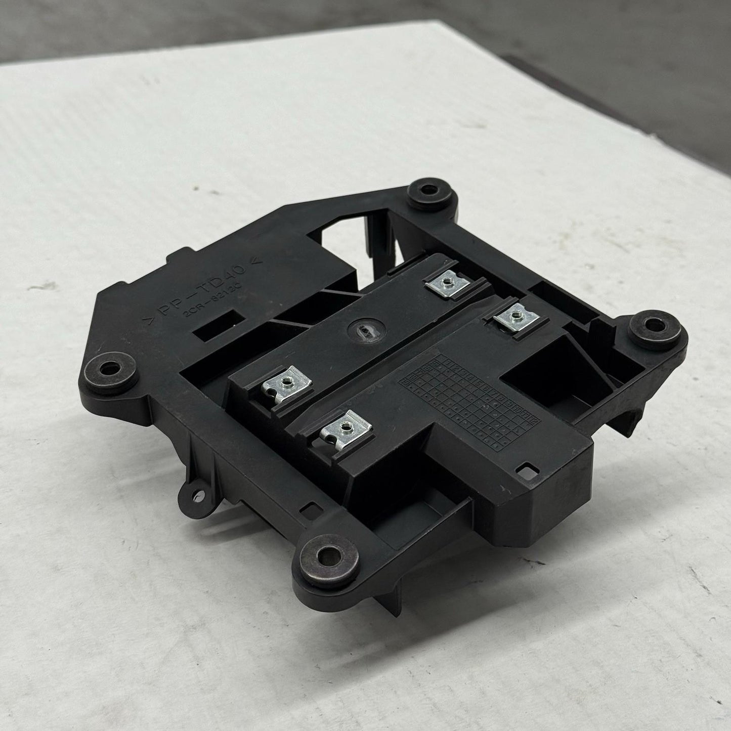 2015 - 2025 YAMAHA YZF R1 UNDERTAIL BATTERY REAR BACK TAIL TRAY PLASTIC