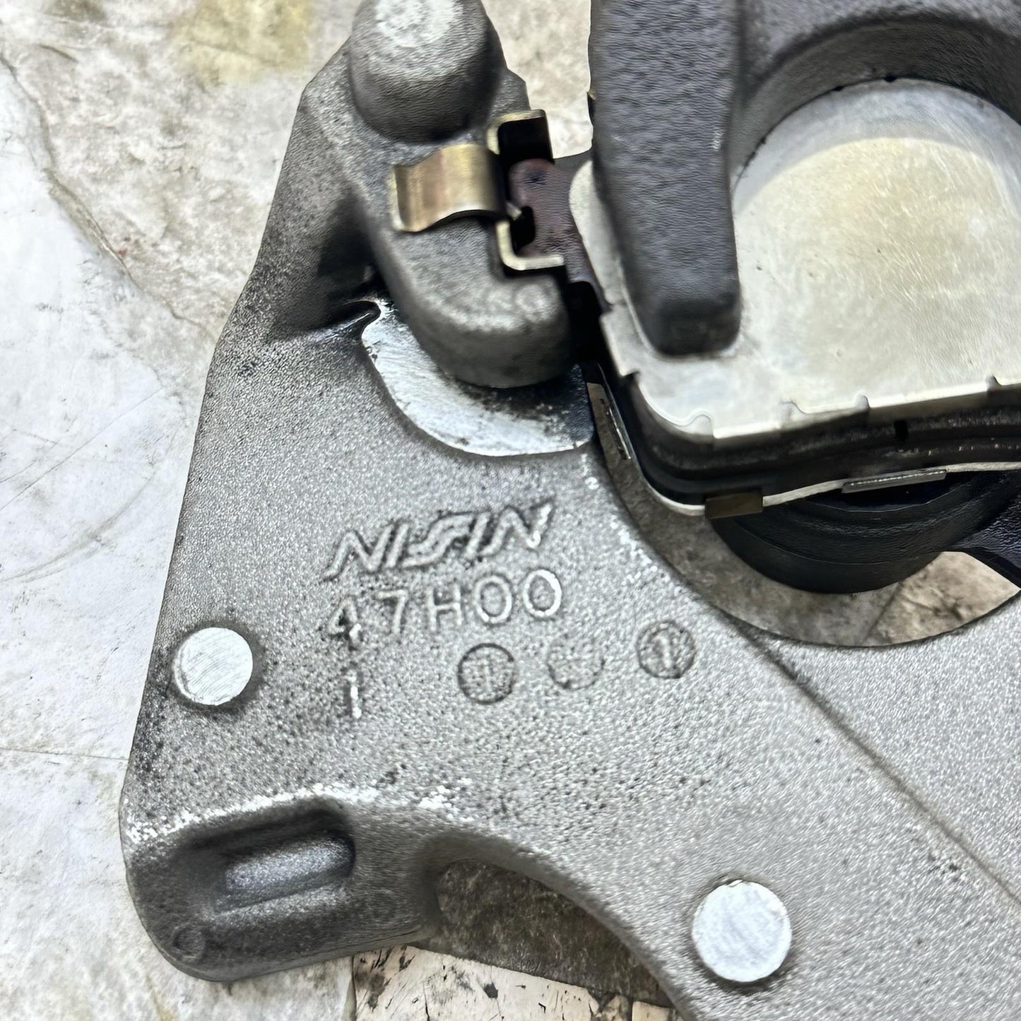 2011 - 2022 SUZUKI GSXR 600 GSXR 750 REAR CALIPER BACK BRAKE WHEEL PADS BRACKET