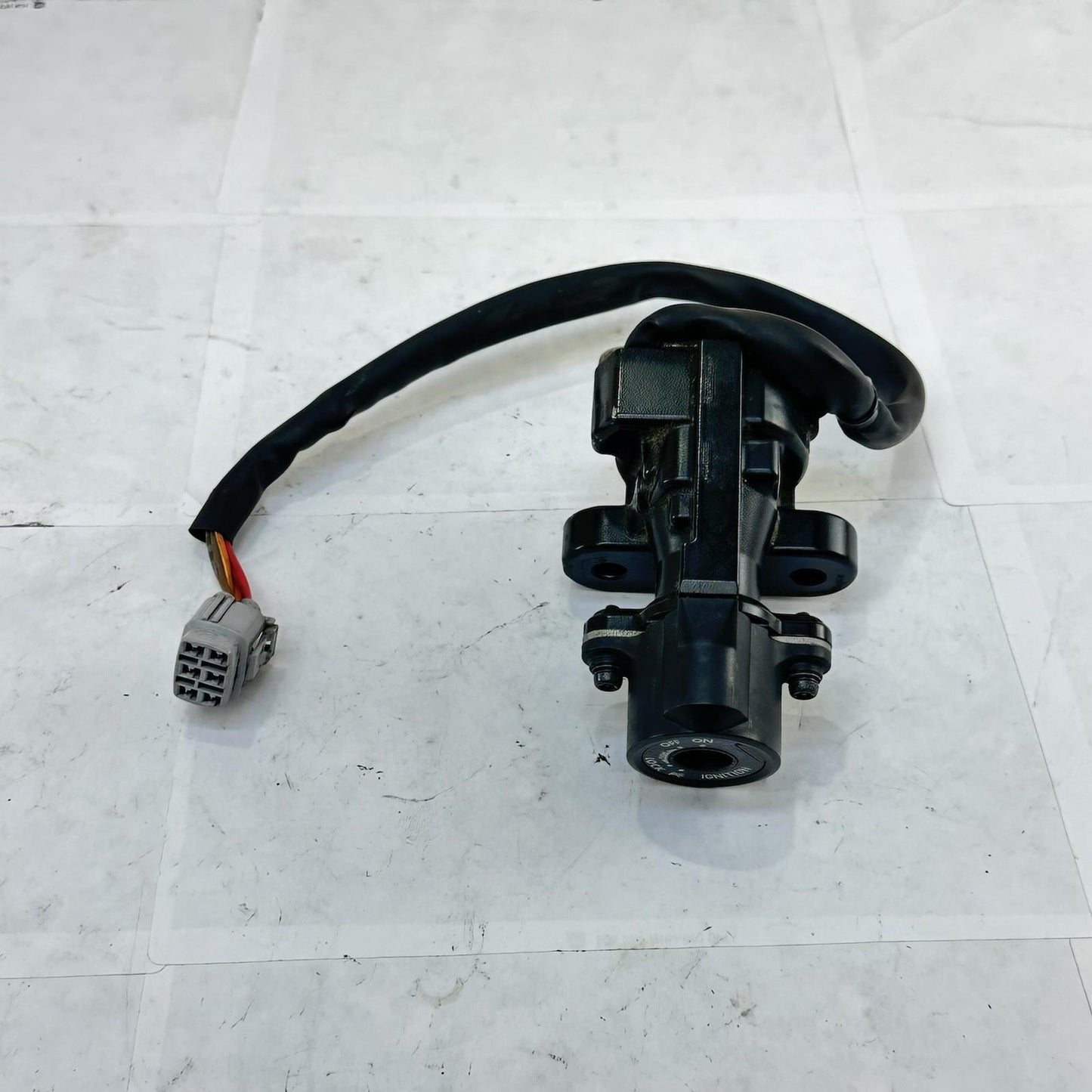 2011 - 2022 SUZUKI GSXR 600 GSXR 750 IGNITION SET LOCK KEY GAS CAP SEAT LATCH