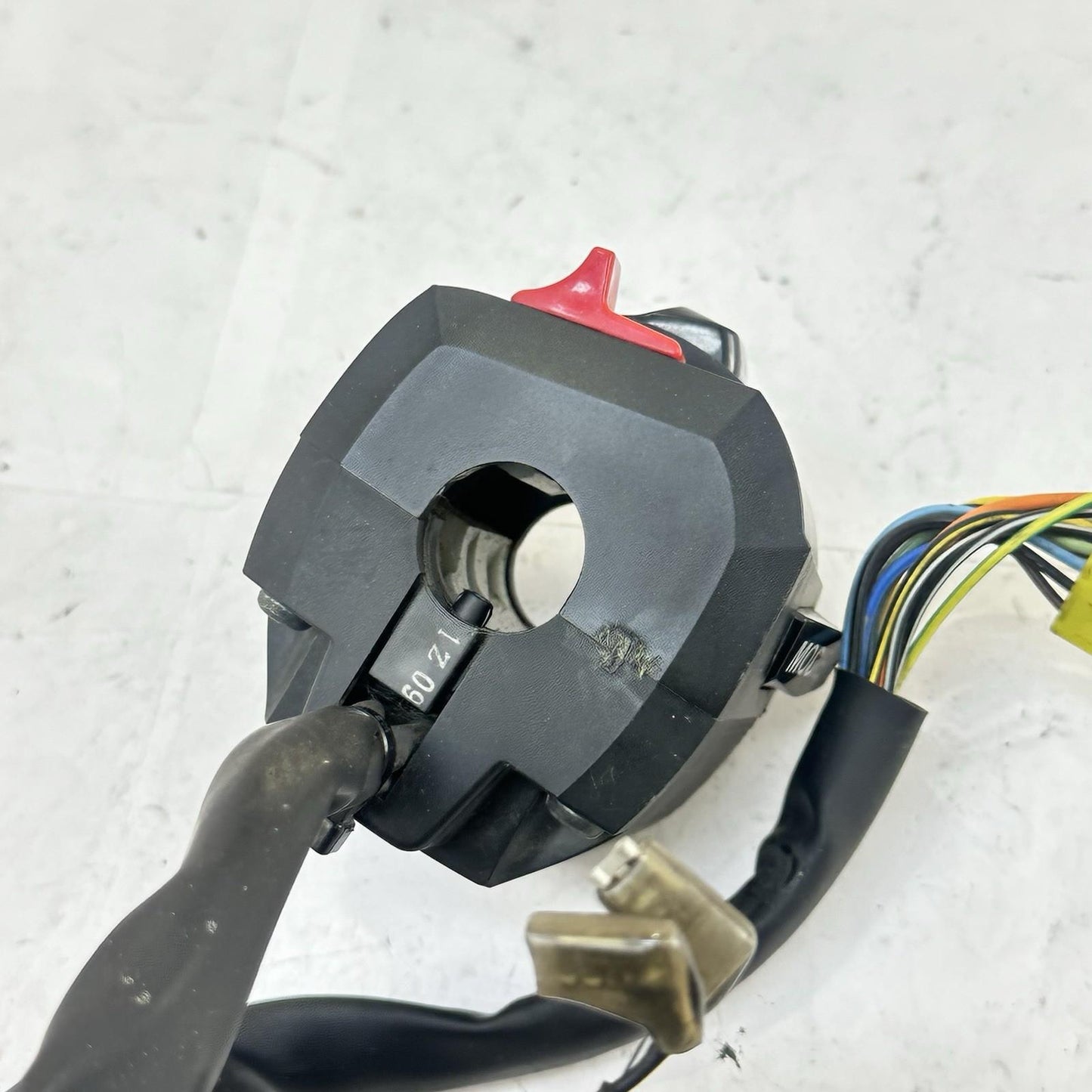 2011 - 2022 SUZUKI GSXR 600 GSXR 750 LEFT SWITCH HANDLE BAR CONTROLS LIGHTS HORN