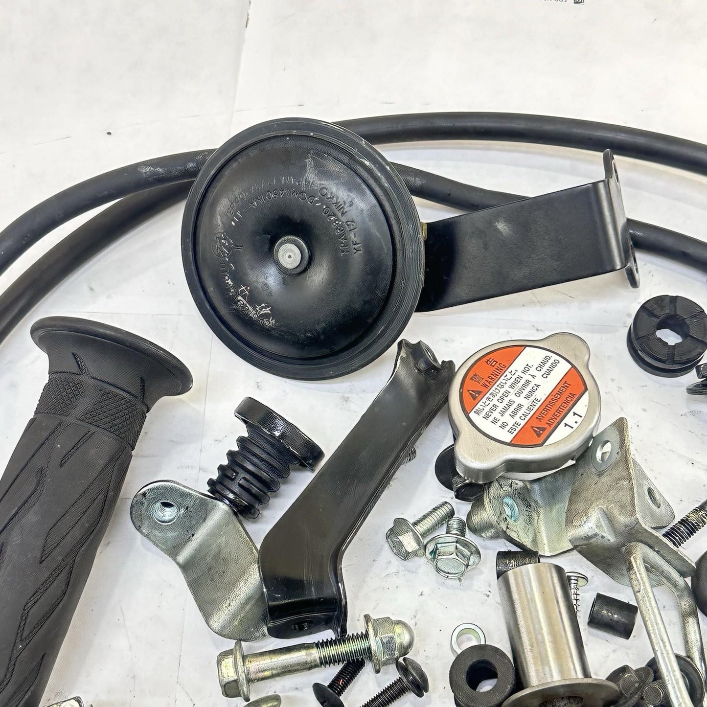 2011 - 2022 SUZUKI GSXR 600 GSXR 750 BOLTS NUTS PARTS SCREWS HARDWARE MOUNTING